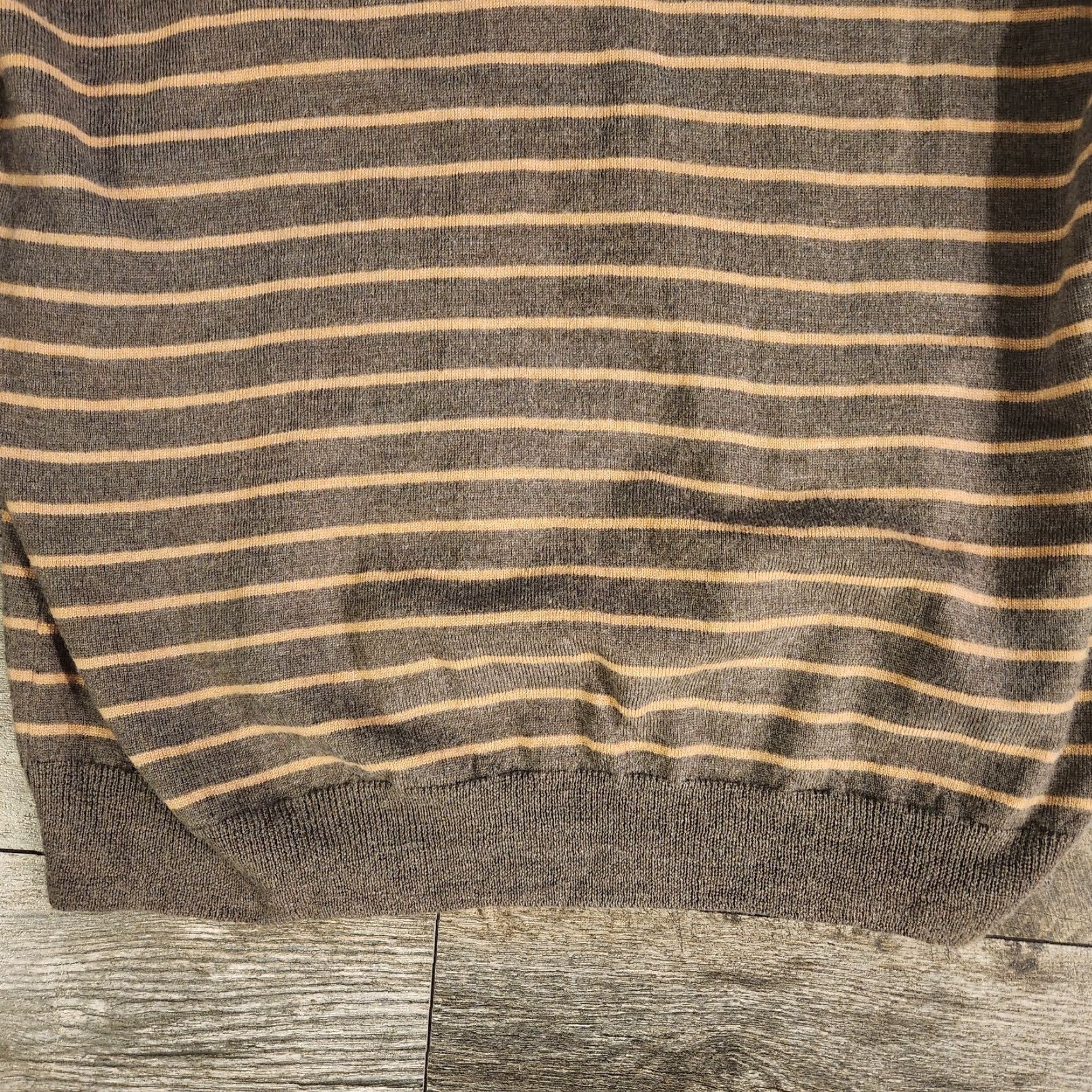 J.Crew J.CREW Mens Merino Wool Sweater Size Large Gray Striped V-Neck Pullover Sweater Mens Slim Knit Wool Fall Winter Navy Gray Size US L / EU 52-54 / 3 - 2 Thumbnail
