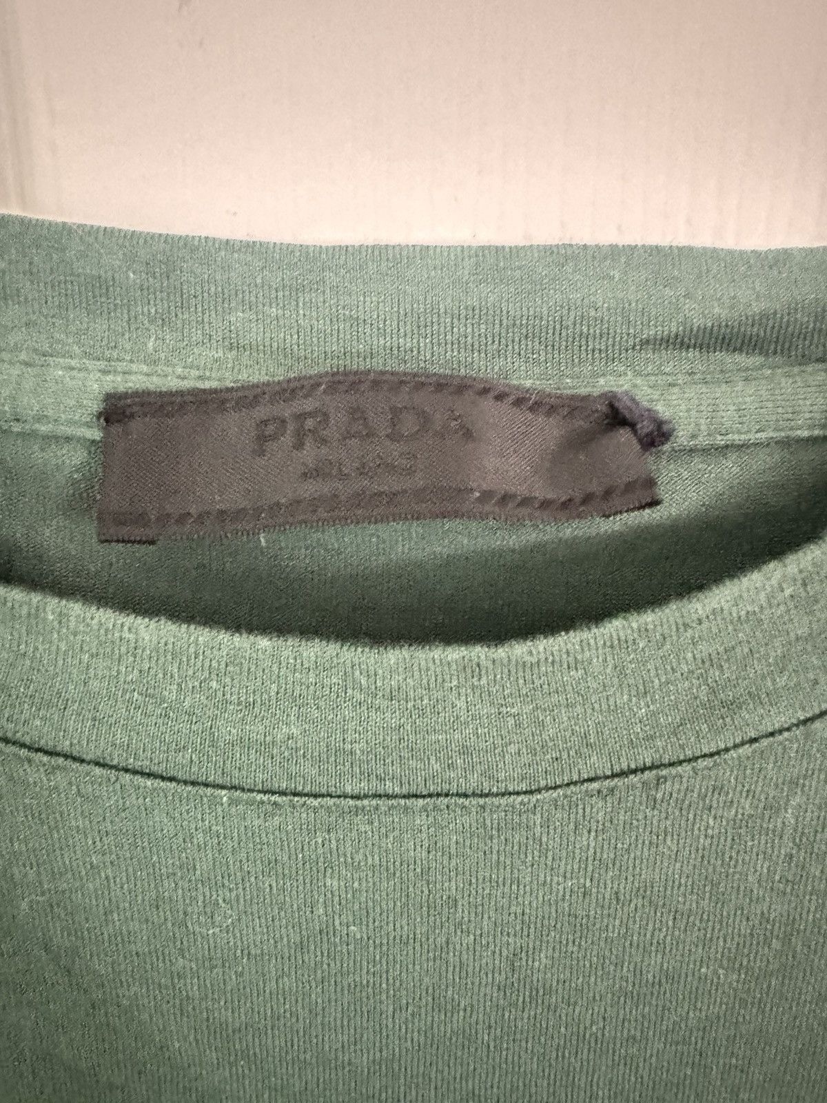Prada Prada logo pocket T shirt Size US L / EU 52-54 / 3 - 3 Thumbnail