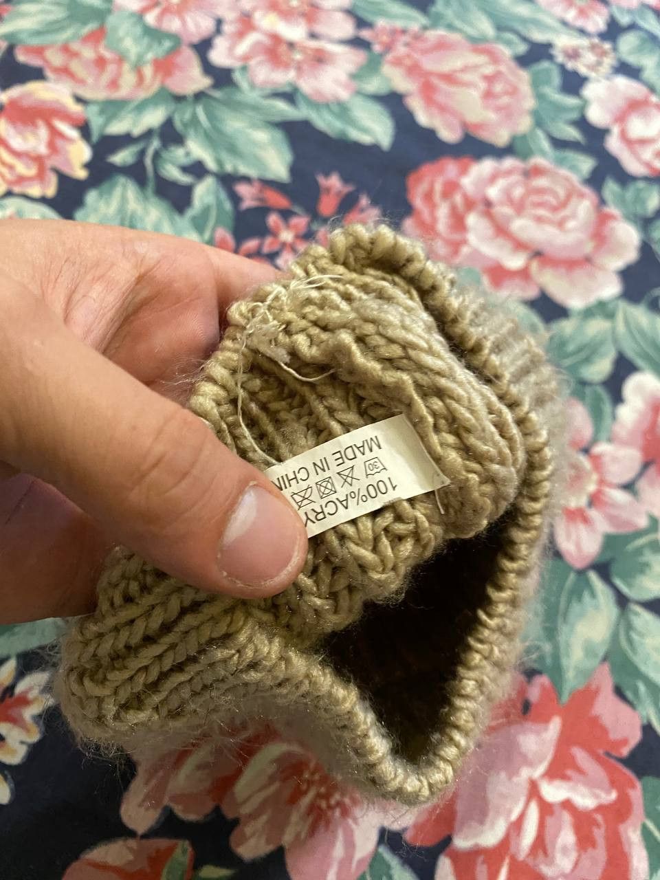 Ugg Hats UGG logo Vintage Y2K Streetwear Size ONE SIZE - 2 Thumbnail