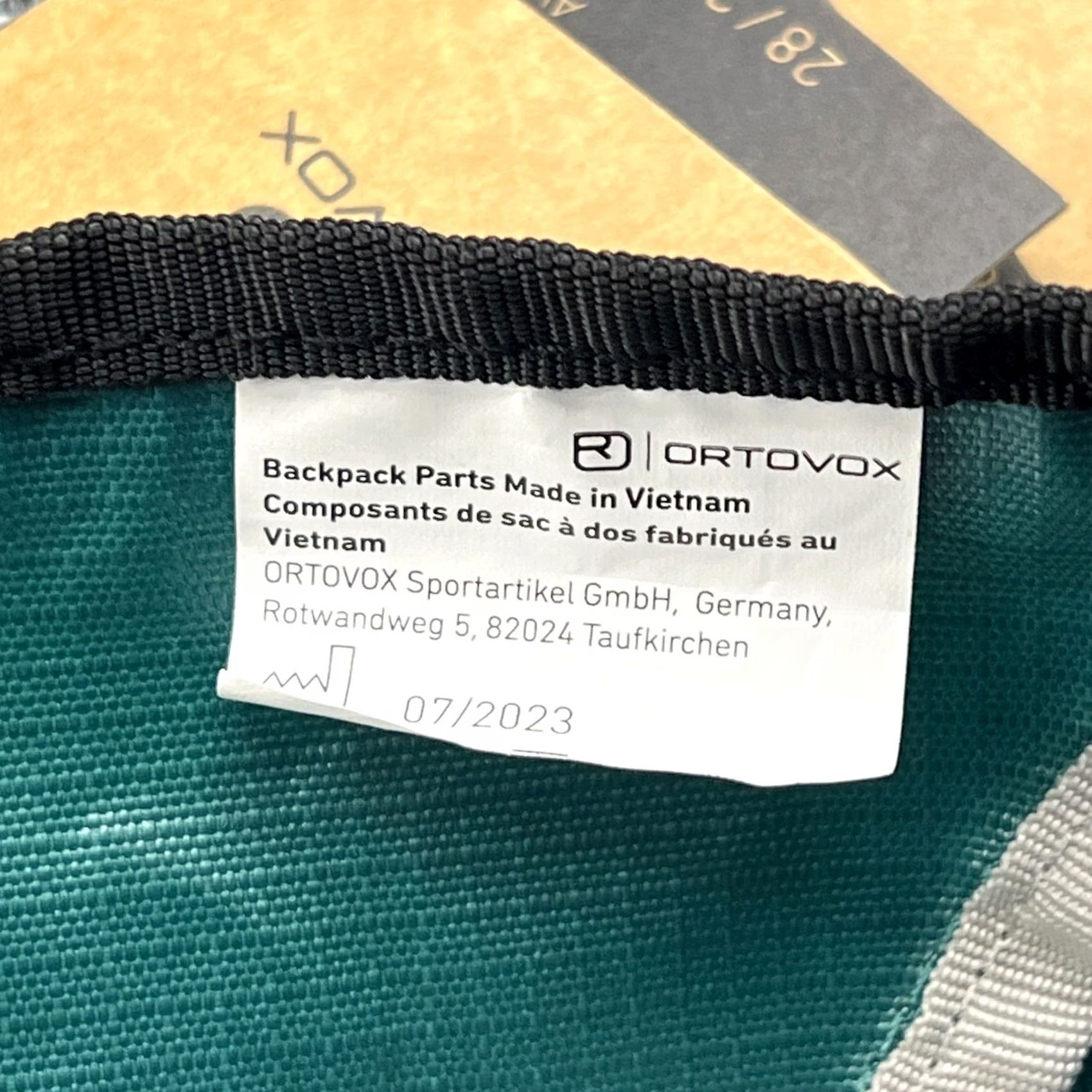 ORTOVOX ORTOVOX Avabag Litric Freeride 26S Short Zip On Avalanche Pack Ski Snowboard Backpack Water Resistant Green Unisex Adults Medium Zip-Around מש Size US 31 - 7 Thumbnail