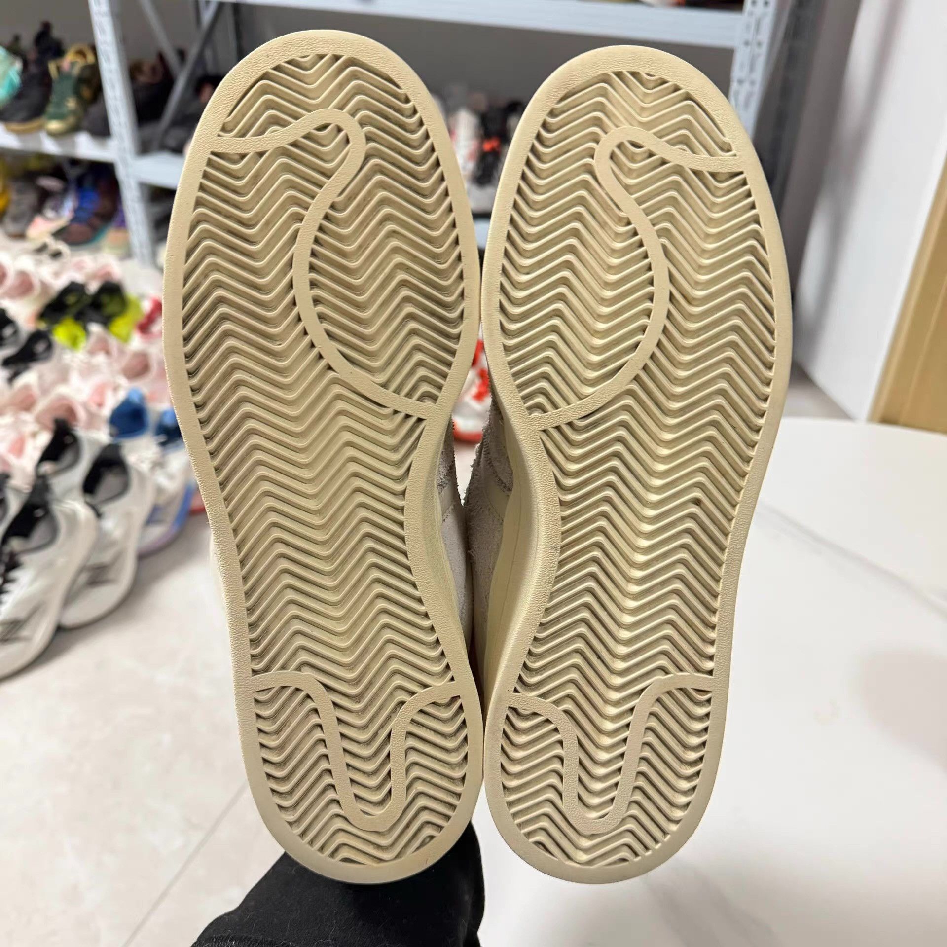 Adidas adidasOriginalsCampusxBadBunnynon-slipandwear-resistant Q10 Size US 8.5 / EU 41-42 - 3 Thumbnail