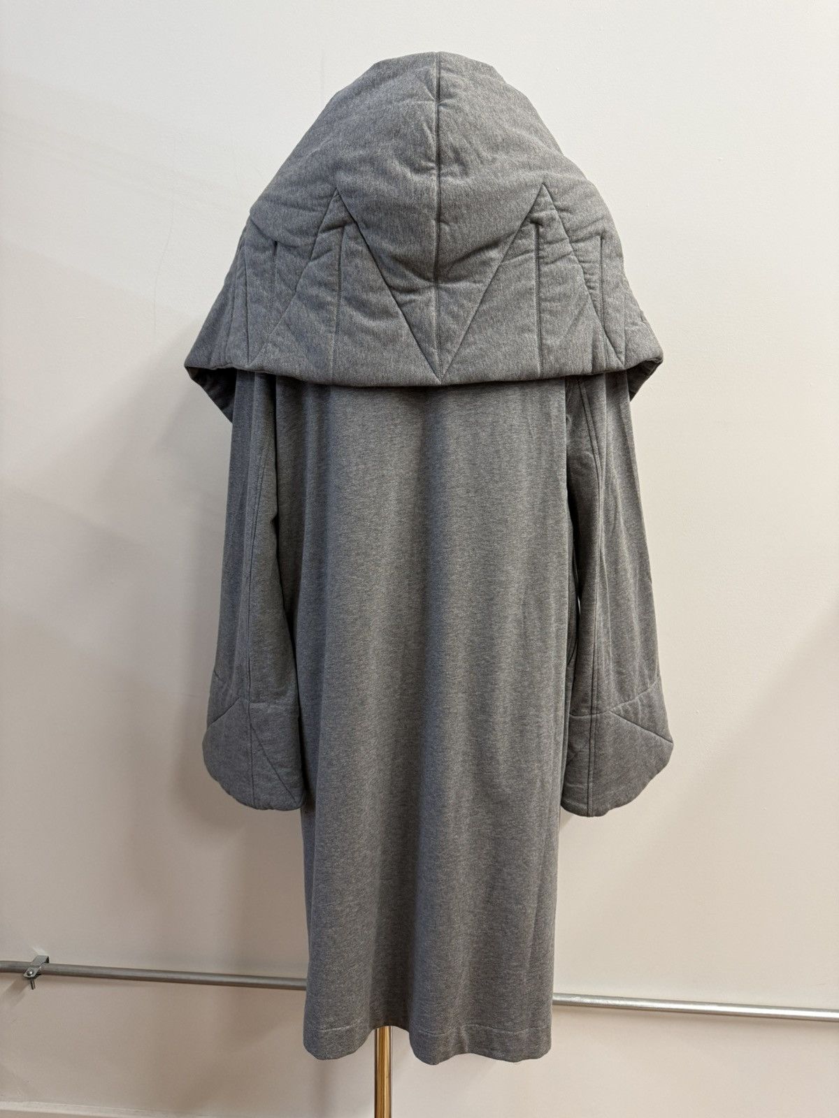 Norma Kamali NORMA KAMALI Quilted Hooded Wrap Coat — Size S Size S / US 4 / IT 40 - 3 Thumbnail