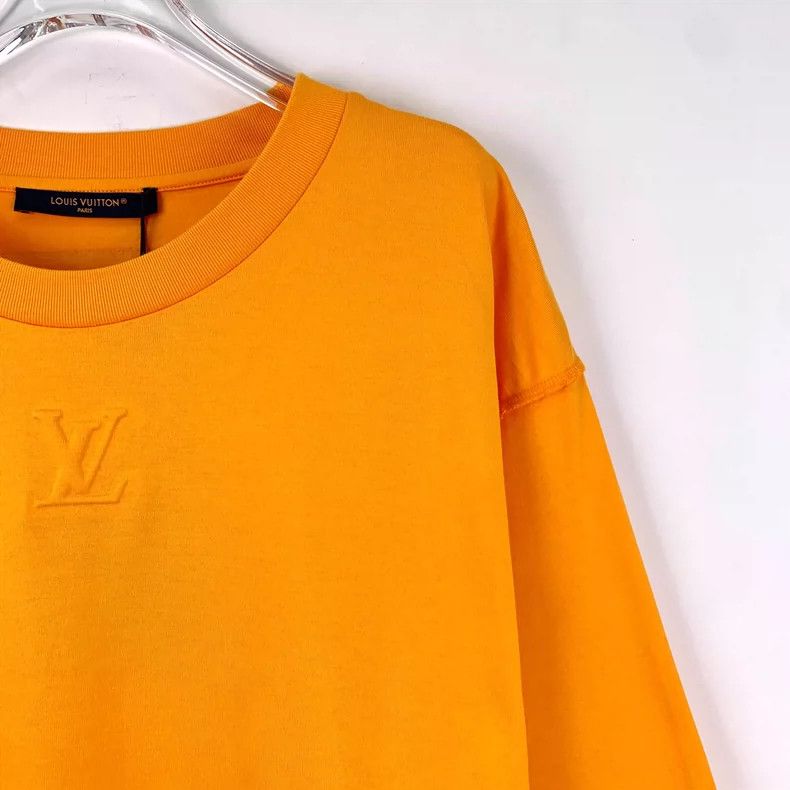 Louis Vuitton Louis Vuitton size 4l 25 orange logo embossed cotton crewne Size US M / EU 48-50 / 2 - 3 Thumbnail