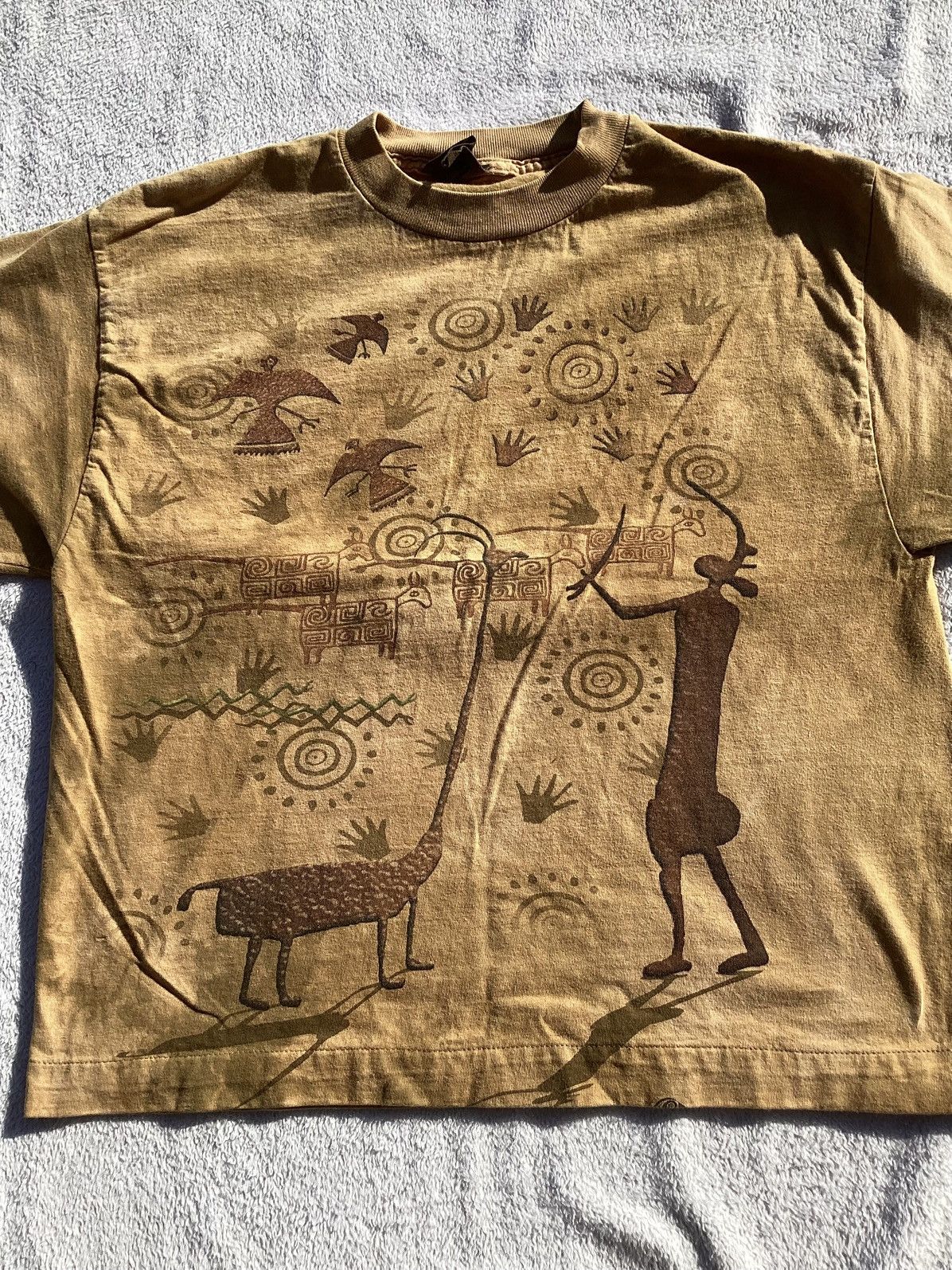 The Mountain VTG 97 the mountain hieroglyphics native cave drawings AOP T Size US XS / EU 42 / 0 - 2 Thumbnail