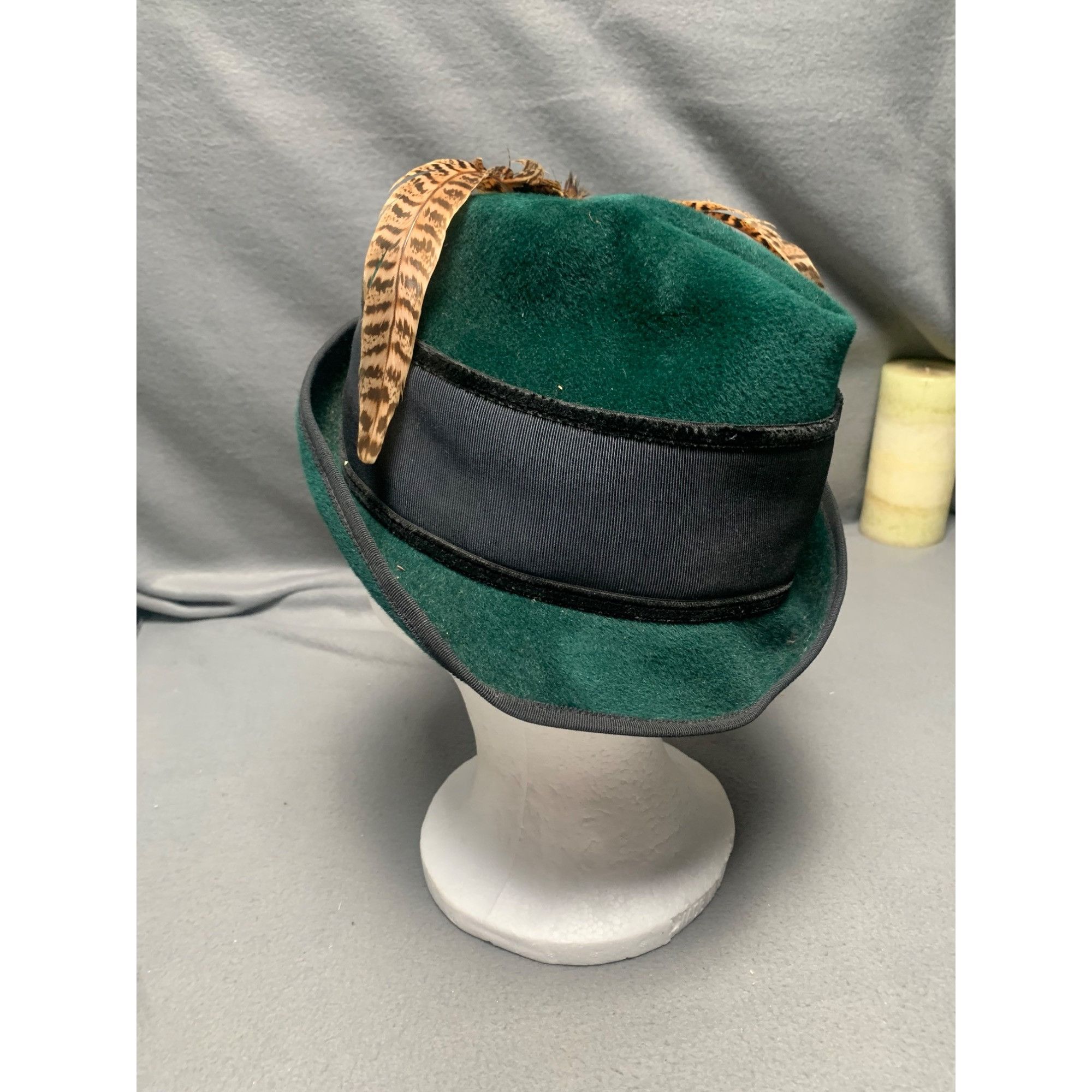 Vintage Tyrolean Green Felt Fedora Hat With Feather & Button Accents Size ONE SIZE - 6 Thumbnail