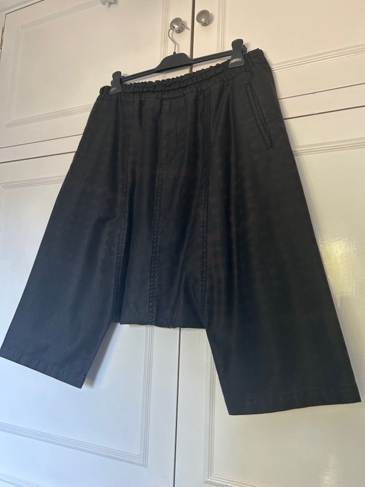 Comme Des Garcons Black Drop crotch cropped pant