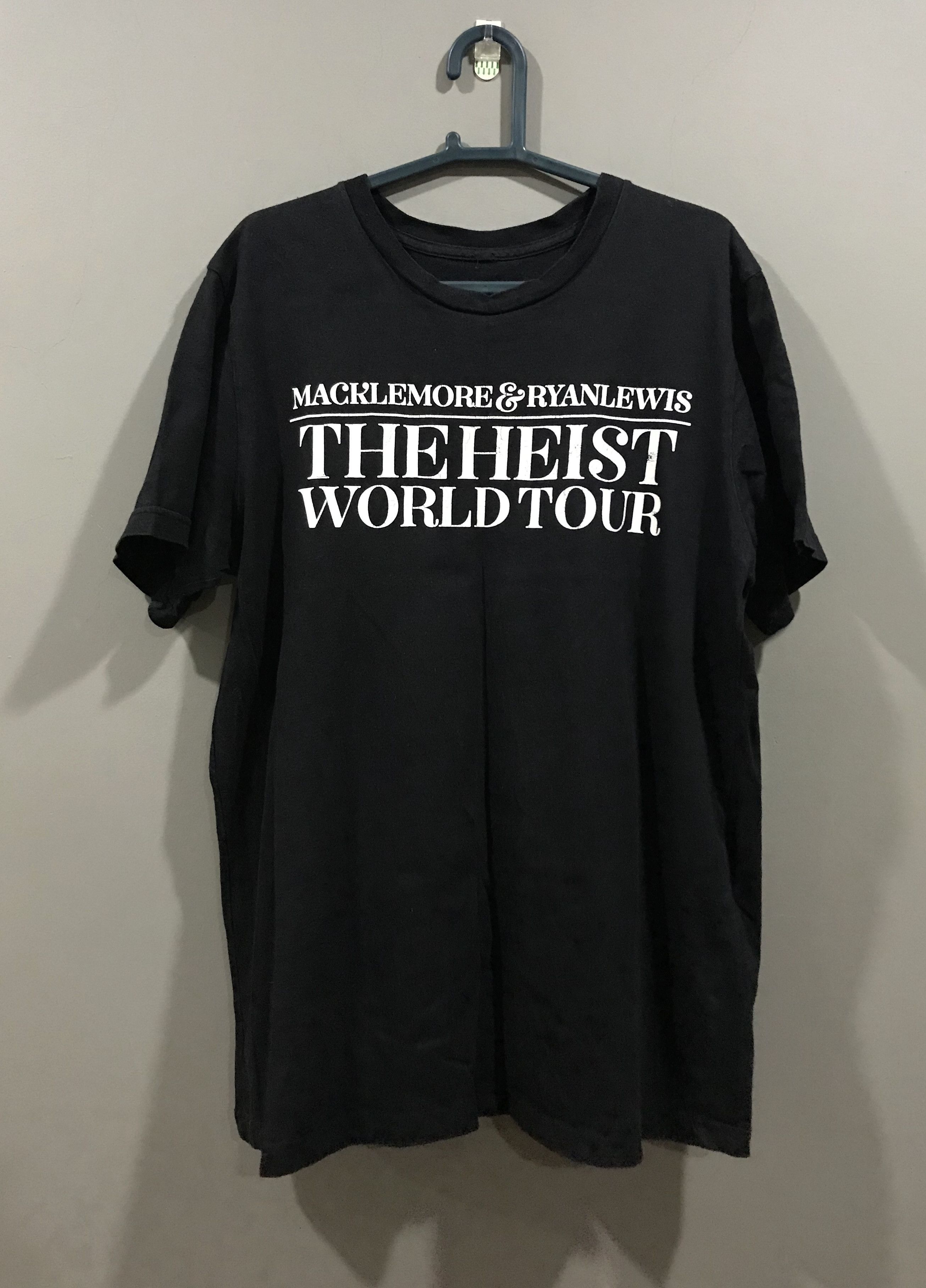 image of Band Tees x Vintage Macklemore Ryan Lewis The Heist 2012 Tour Tshirt in Black, Men's (Size Large)