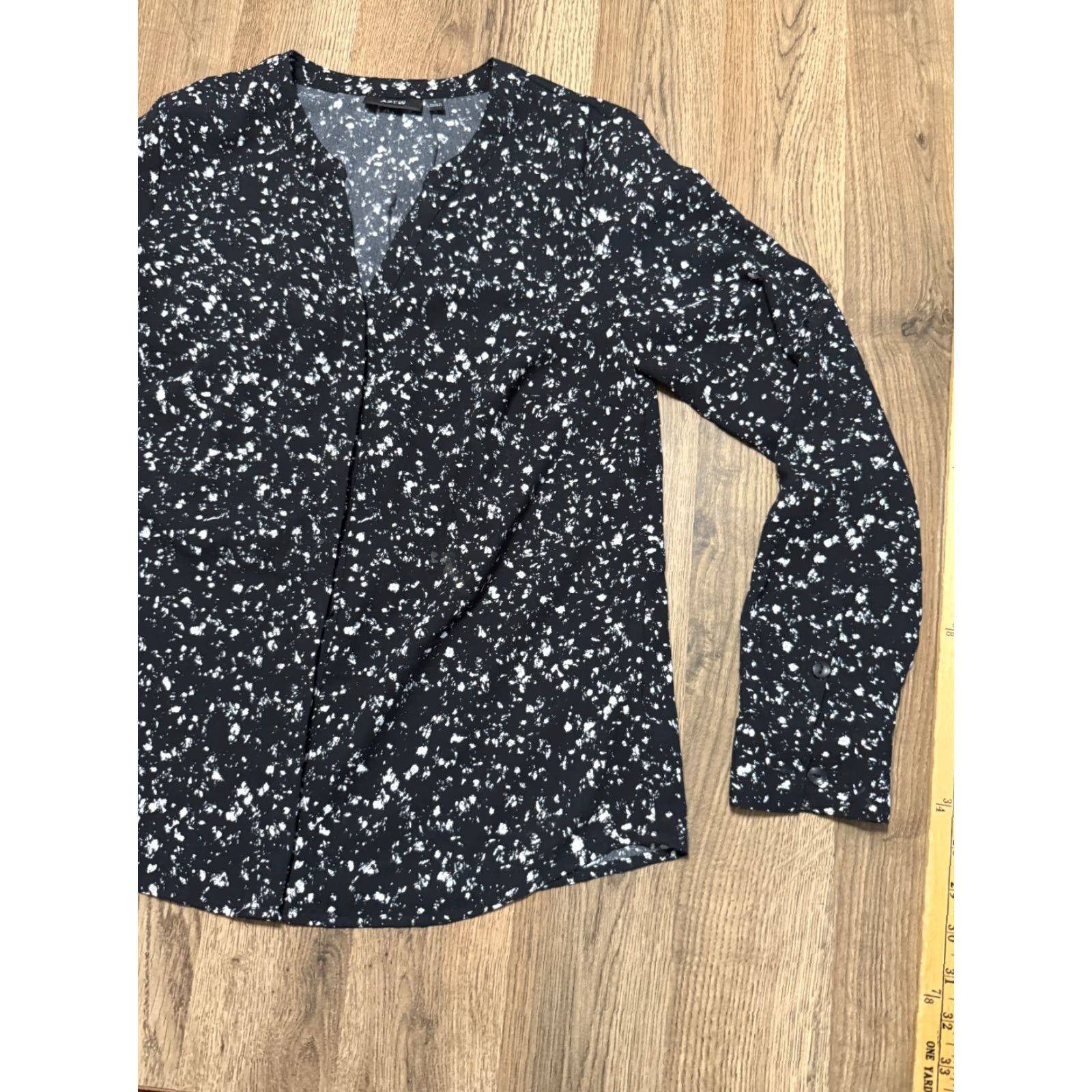 Apt. 9 Apt. 9 Shirt, Women's Size Small, White Black Floral Long Sleeve Button Up Size S / US 4 / IT 40 - 4 Thumbnail