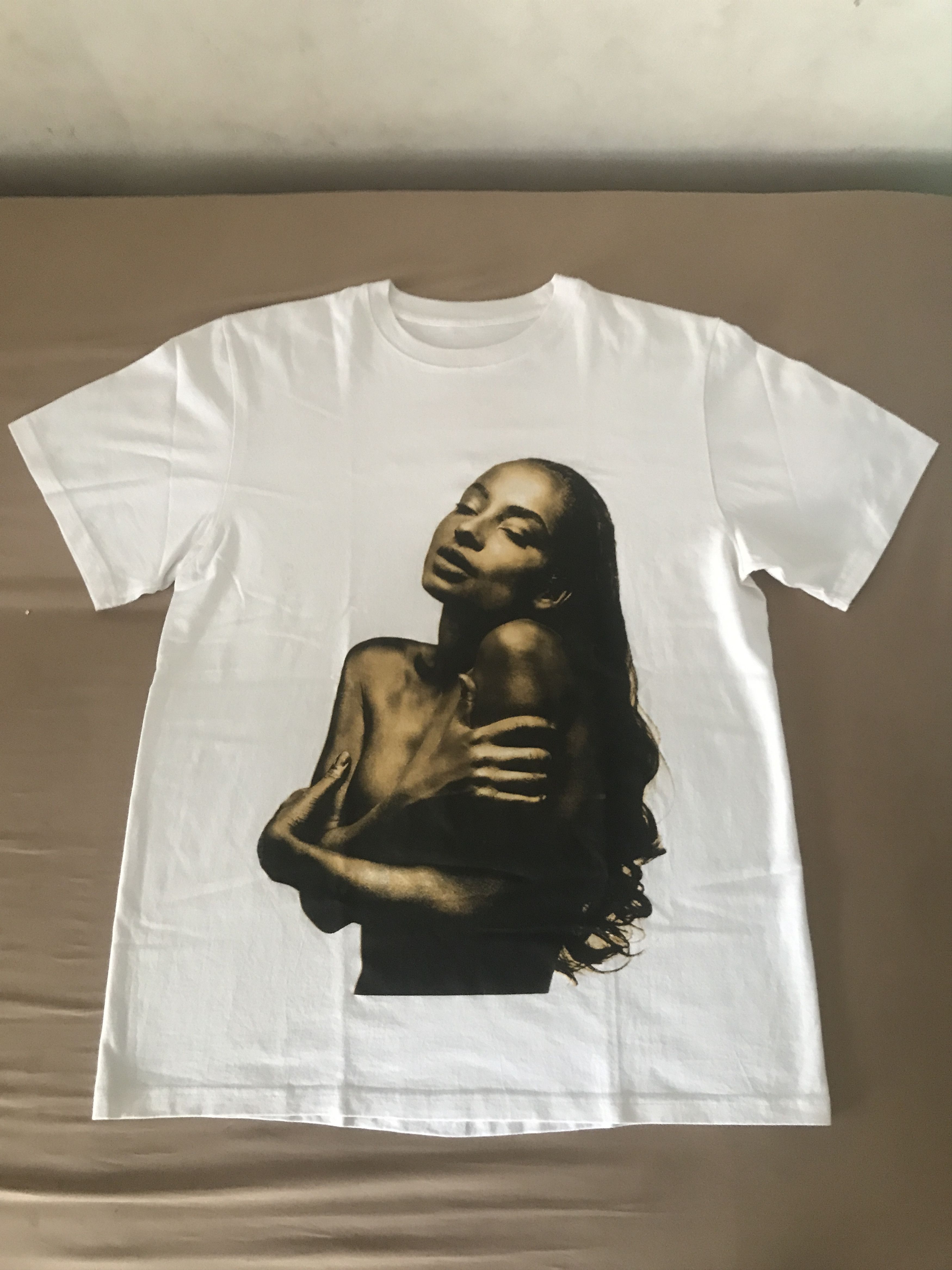 T-shirt Vintage Sade Lovers Rock Tour 2001 - Taille M, Coton, Occasion Très Bon état