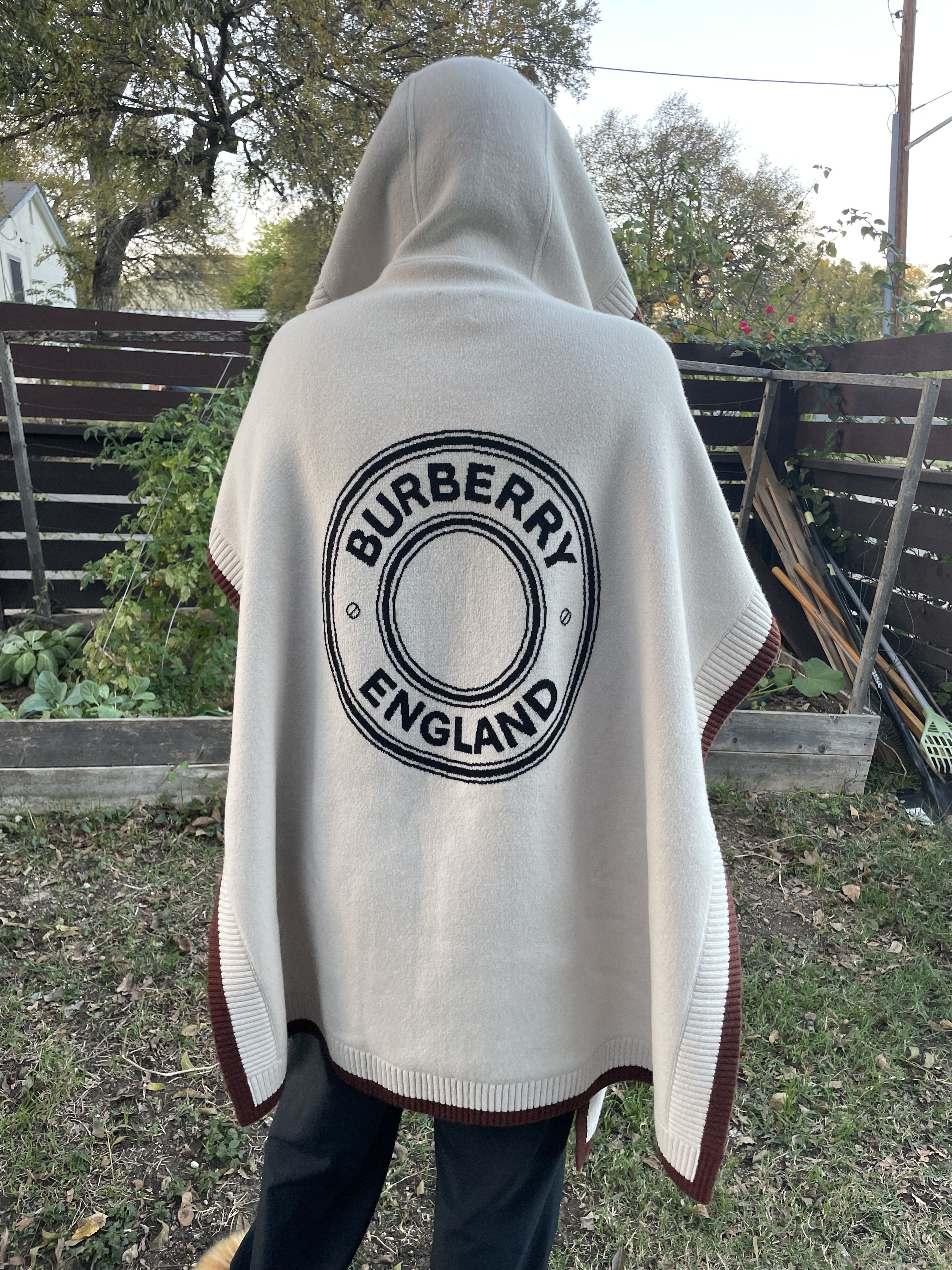 Burberry Carla hooded cape poncho Size ONE SIZE - 11 Thumbnail