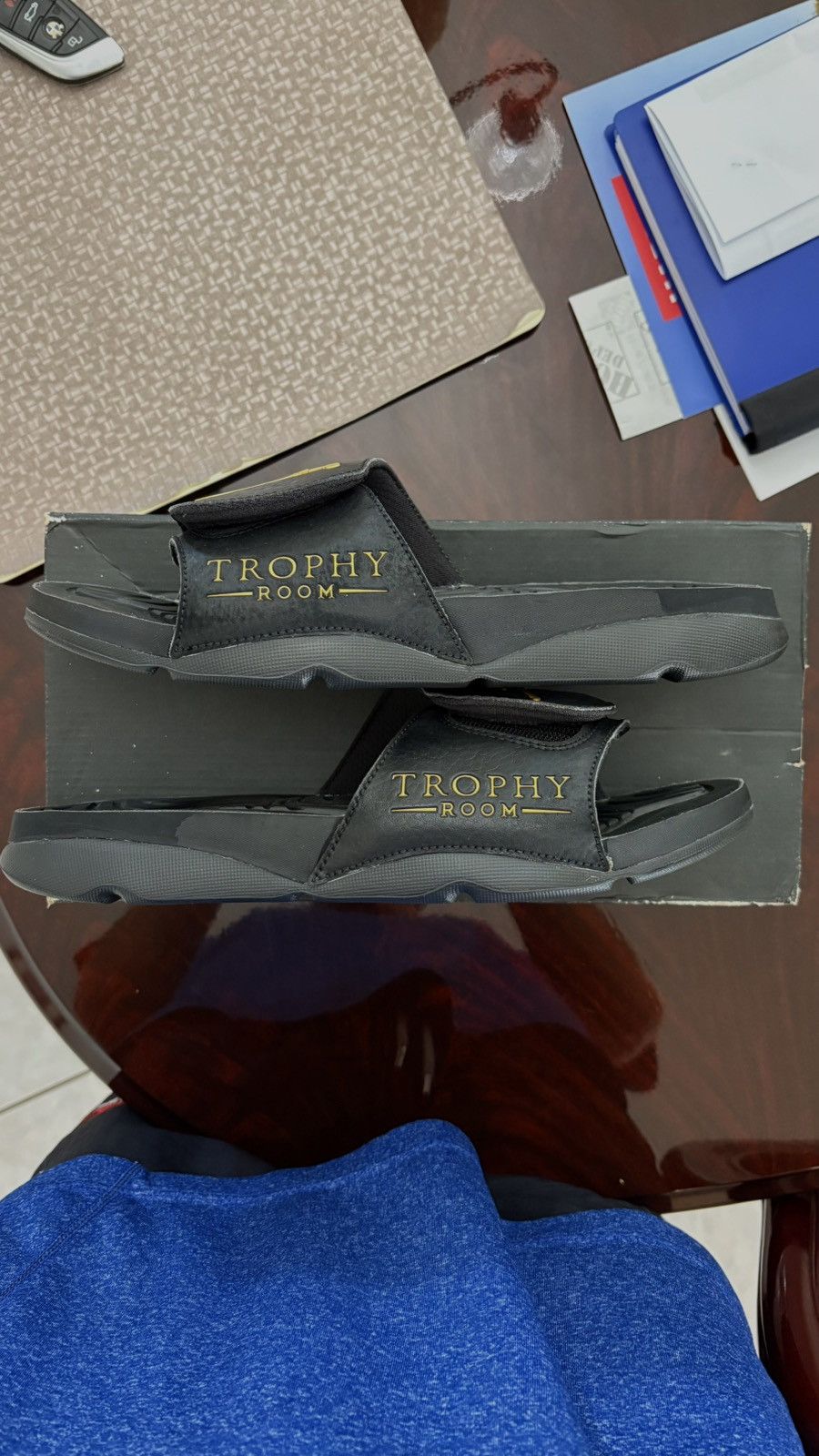 Jordan Brand Jordan x Trophy Room Hydro 5 Slides Size US 9 / EU 42 - 2 Thumbnail