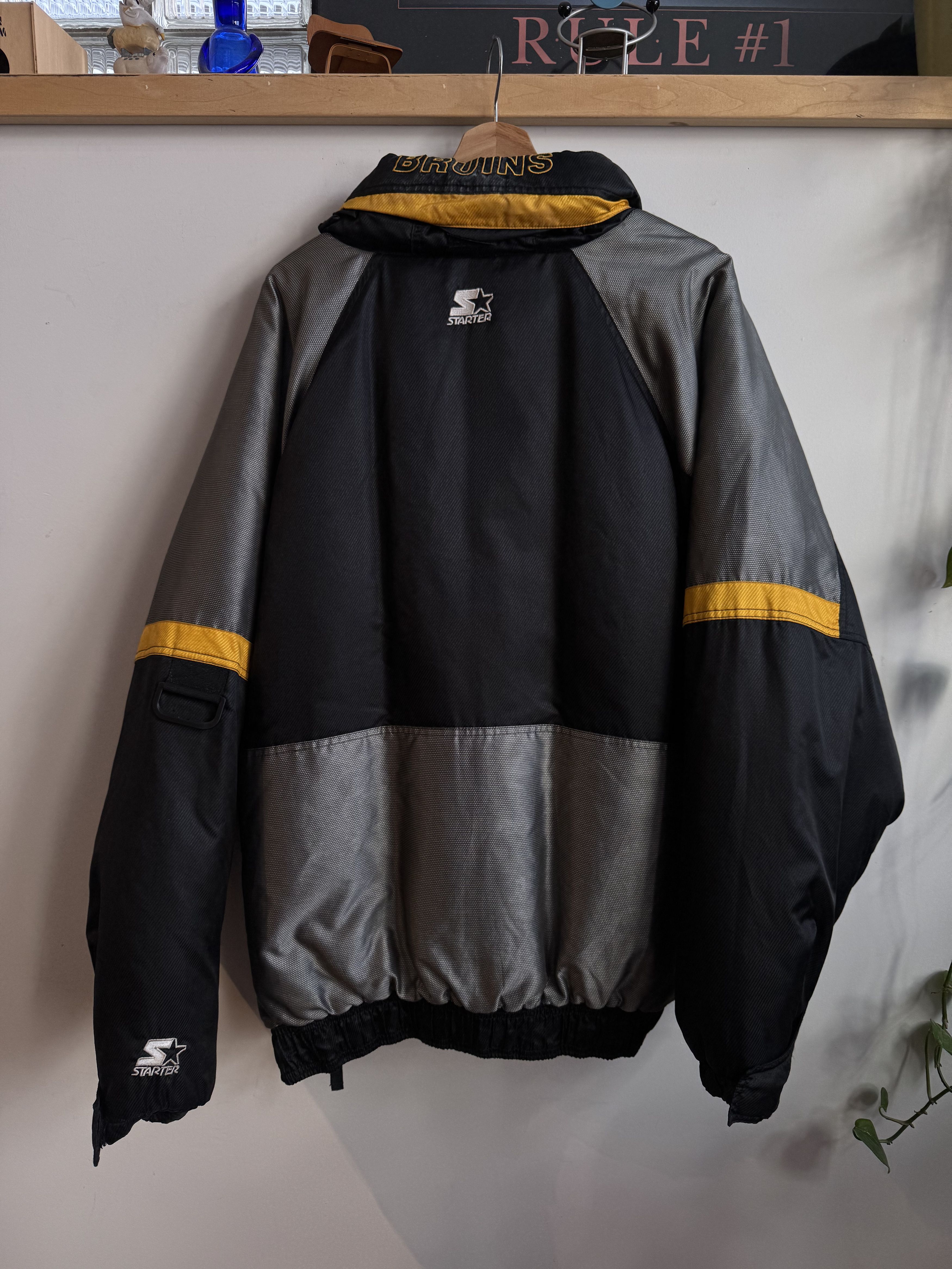 Starter 90s Boston Bruins Starter Puffer Pullover Jacket Size XL Size US XL / EU 56 / 4 - 2 Thumbnail