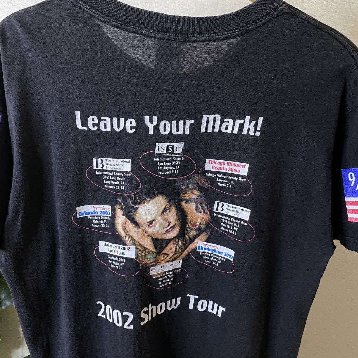 Vintage 2002 Leave Your Mark Show Tour Beauty Hairworld T Shirt Size US M / EU 48-50 / 2 - 2 Thumbnail