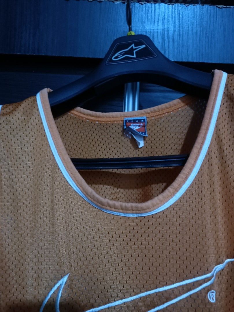 Nike × Vintage Vintage nike swoosh tank top x hip hop wear Size US L / EU 52-54 / 3 - 5 Thumbnail