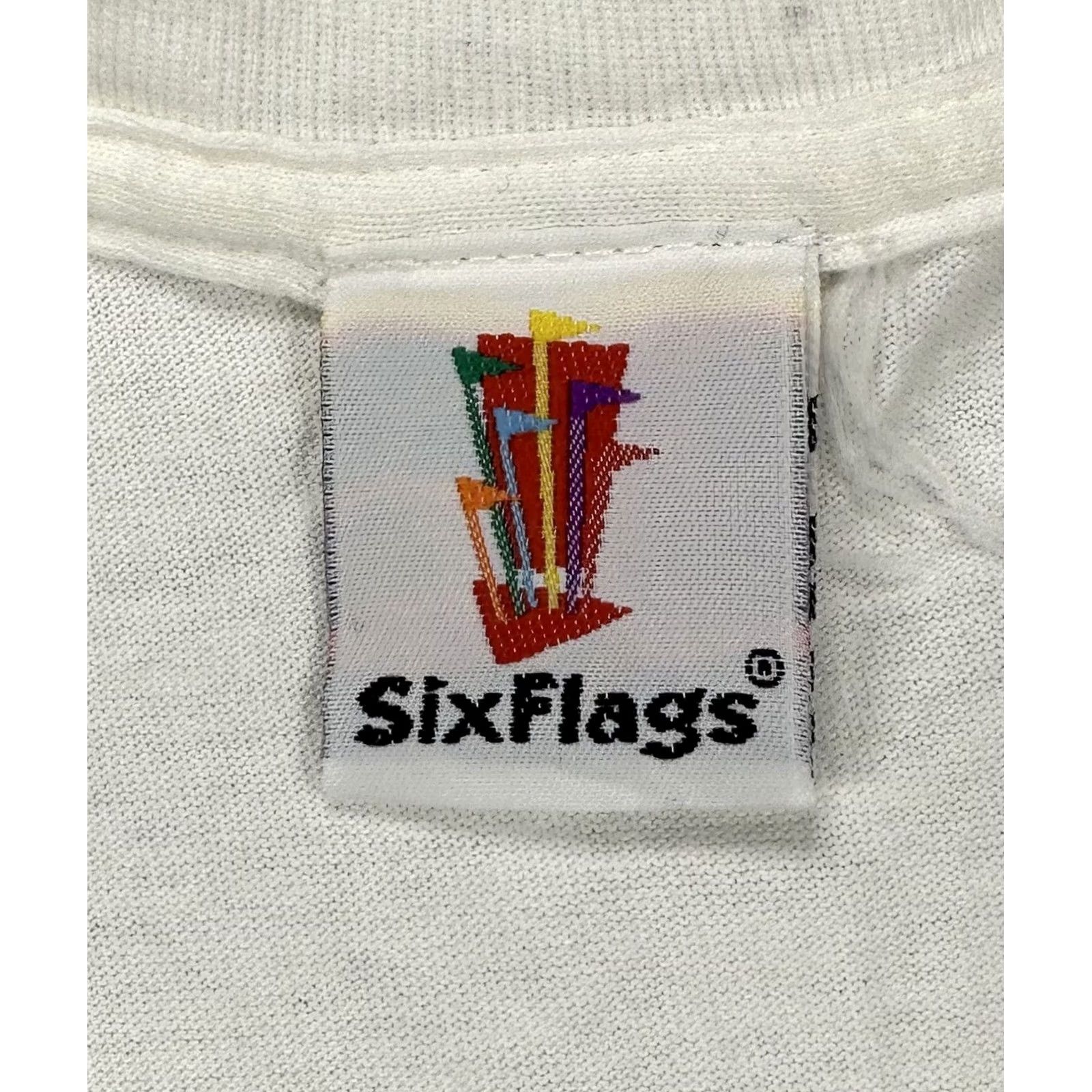 Vintage VINTAGE Six Flags Looney Tunes T-Shirt M White 2002 Bugs Bunny Taz Graphic Mens Womens Unisex Shirt Graphic Tee Size US M / EU 48-50 / 2 - 4 Thumbnail