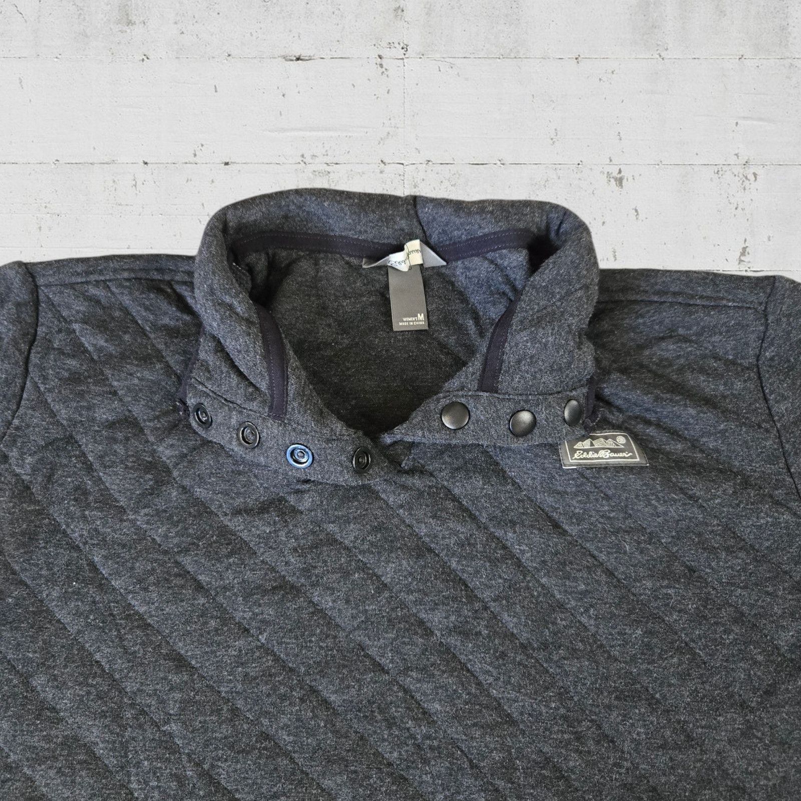Eddie Bauer Eddie Bauer Grey Quilted Pullover Jacket Size Medium Size M / US 6-8 / IT 42-44 - 3 Thumbnail