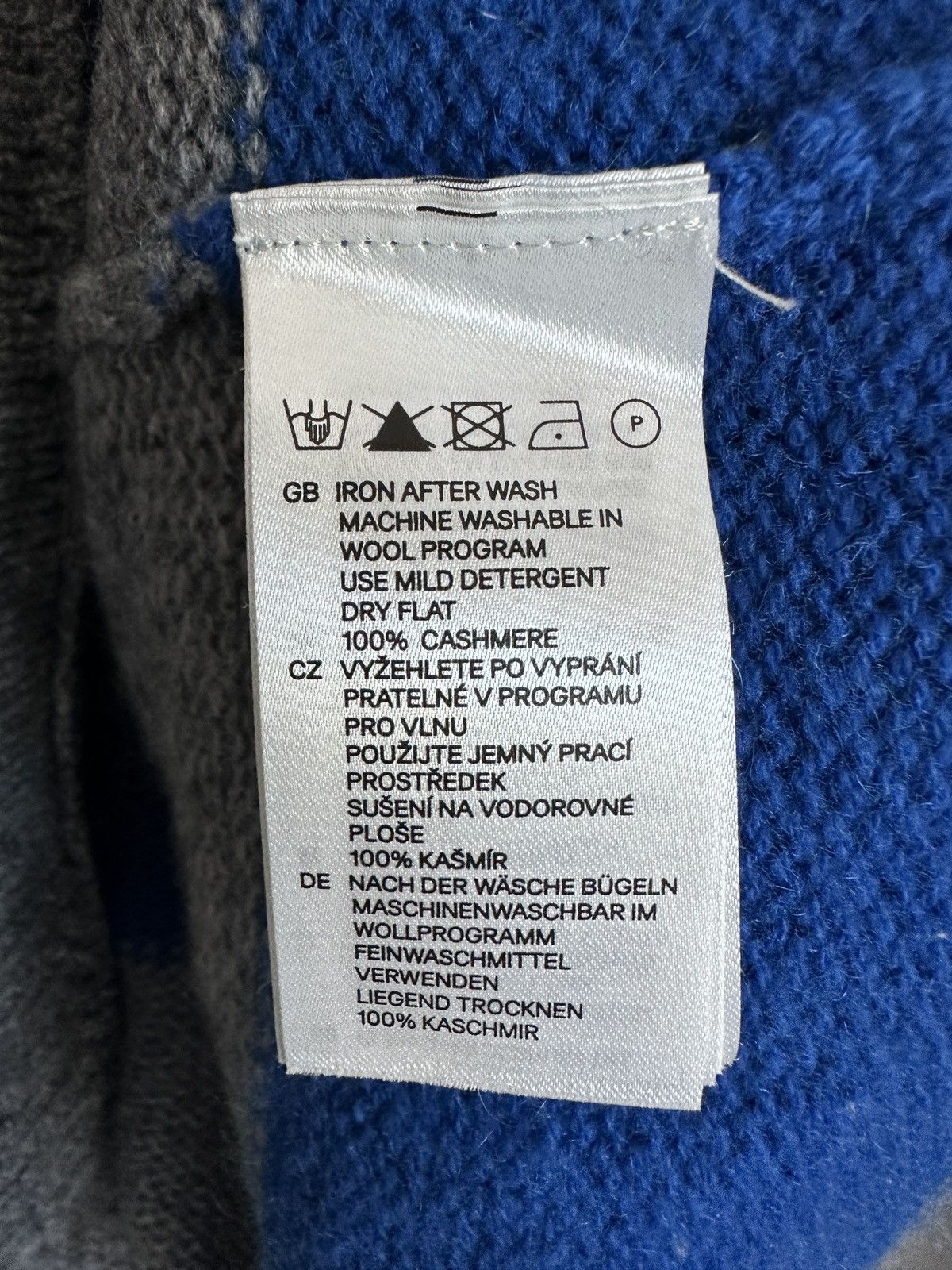 Marni MARNI at H&M (2012) 100% Cashmere Crew-Neck Sweater Size XS Size US XS / EU 42 / 0 - 4 Thumbnail