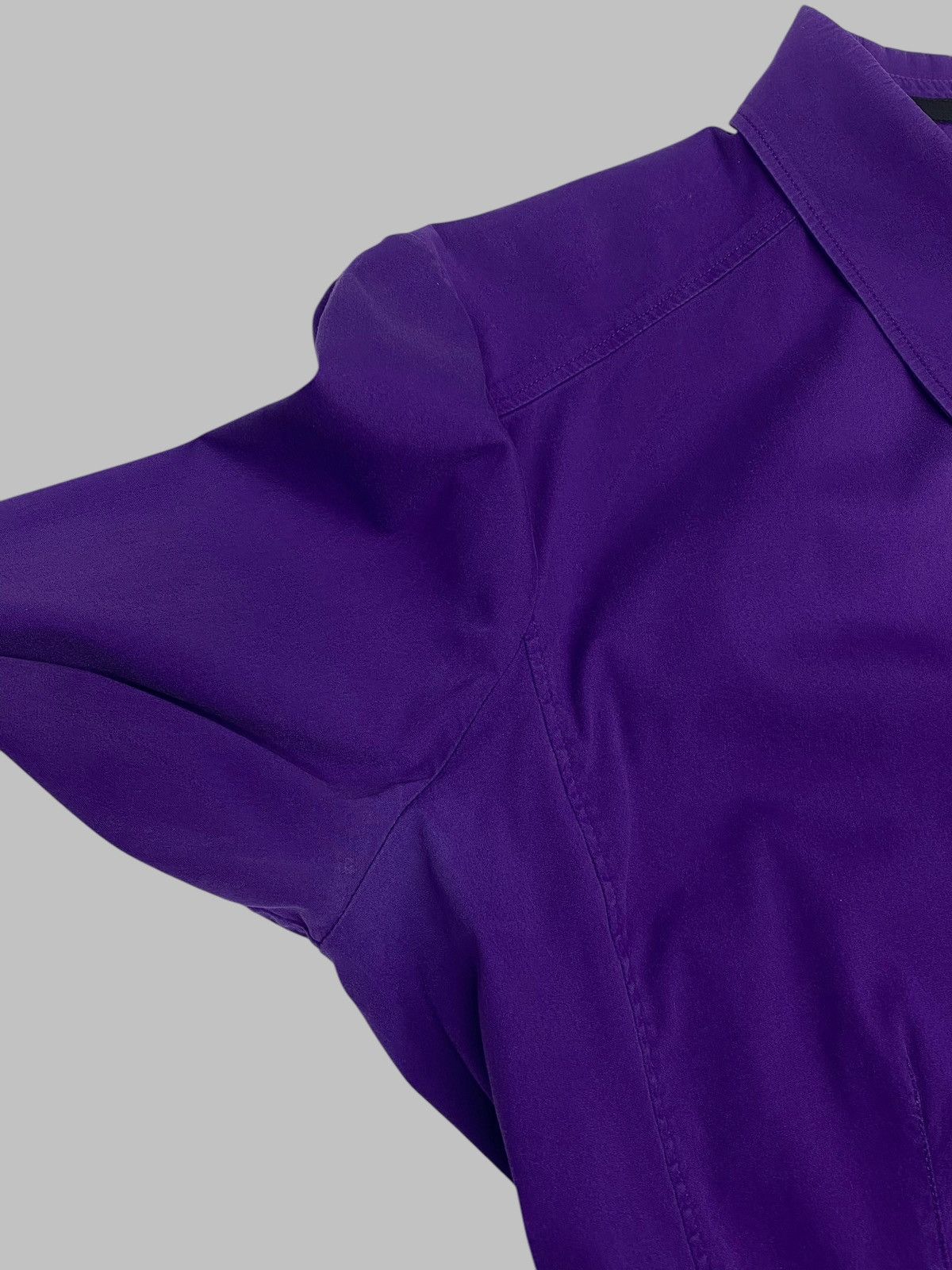 Gucci × Vintage Vintage Gucci Women’s purple Button Up Shirt Size 46 Size L / US 10 / IT 46 - 20 Thumbnail