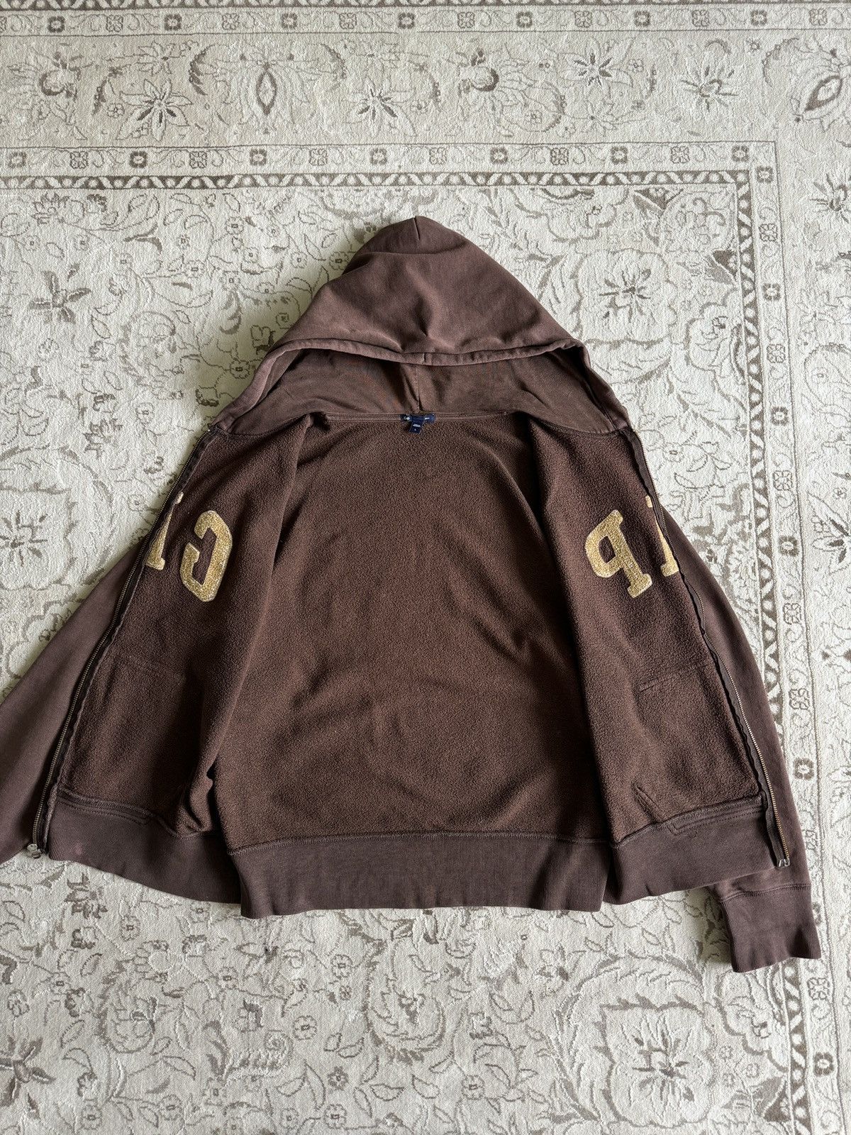 Gap Vintage Gap Big Logo Brown Zip Hoodie Faded Distressed Size US L / EU 52-54 / 3 - 11 Thumbnail