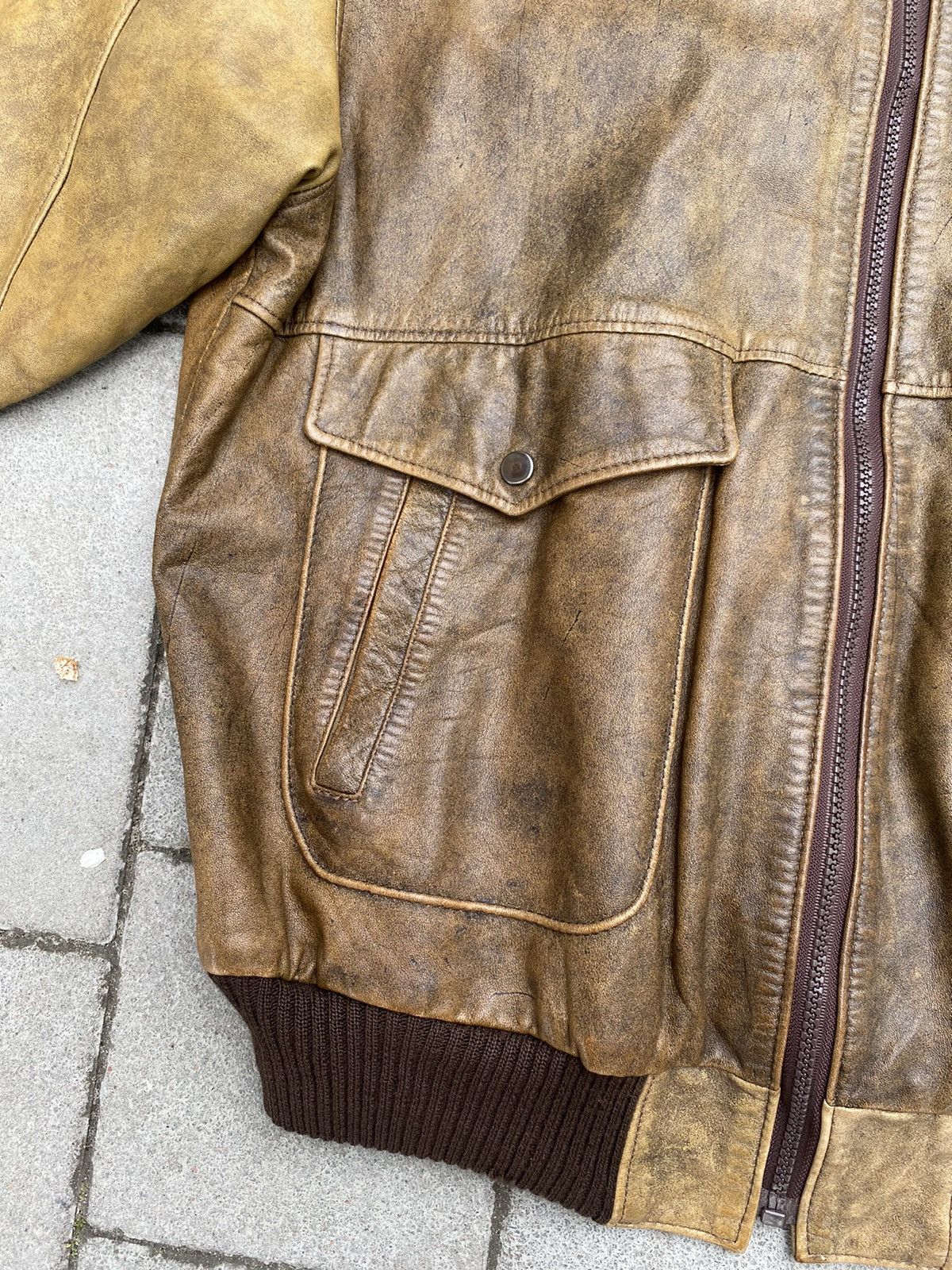 Leather Vintage Brown Leather Bomber Jacket Size US S / EU 44-46 / 1 - 9 Thumbnail