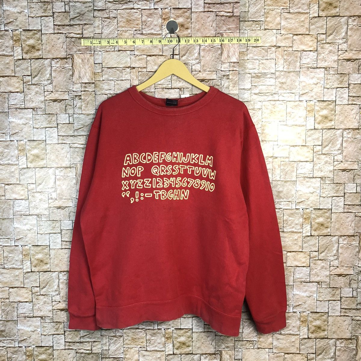 Keith Haring DL K.Harring X Uniqlo alphabet Red vintage Sweatshirt #A472 Size US L / EU 52-54 / 3 - 1 Thumbnail