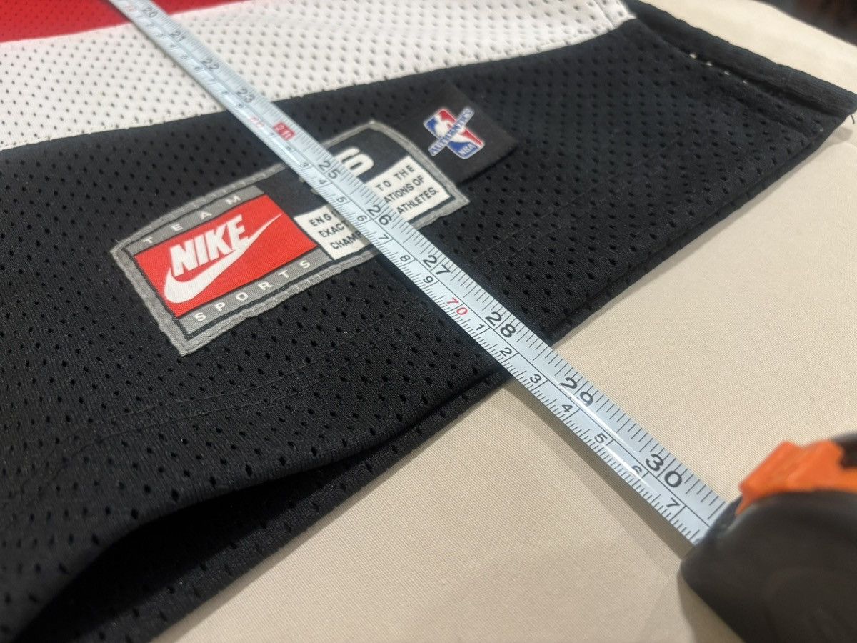 Nike Authentic Nike Rasheed Wallace Portland Trail Blazers Jersey Size US S / EU 44-46 / 1 - 9 Thumbnail