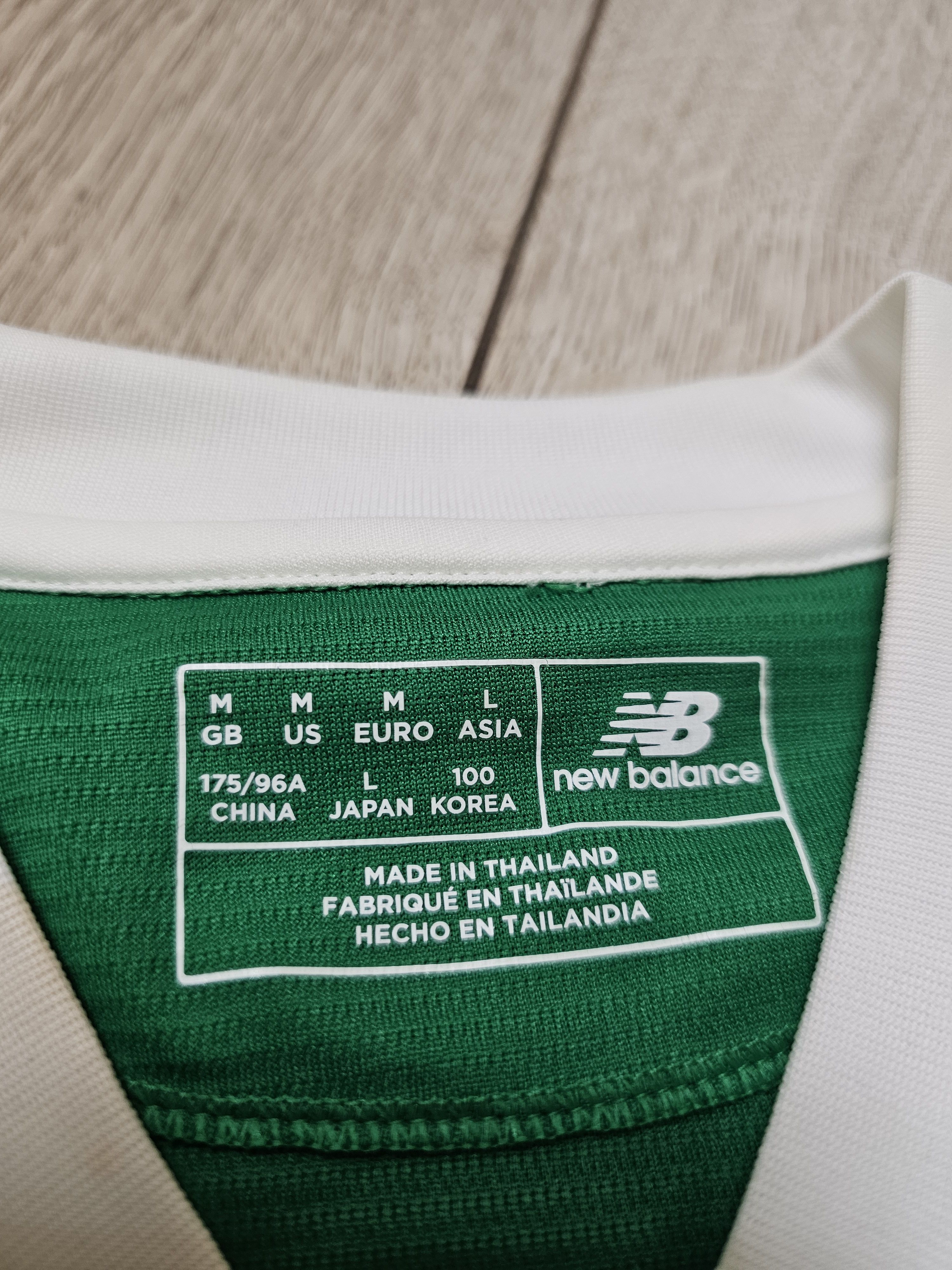 New Balance IRELAND 2018 2019 HOME FOOTBALL SHIRT SOCCER JERSEY Size US M / EU 48-50 / 2 - 7 Thumbnail