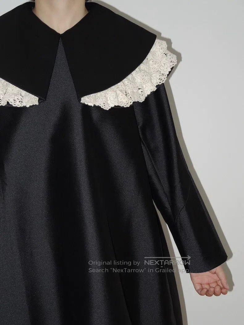 Comme Des Garcons Retro lace decorative lapel full-length