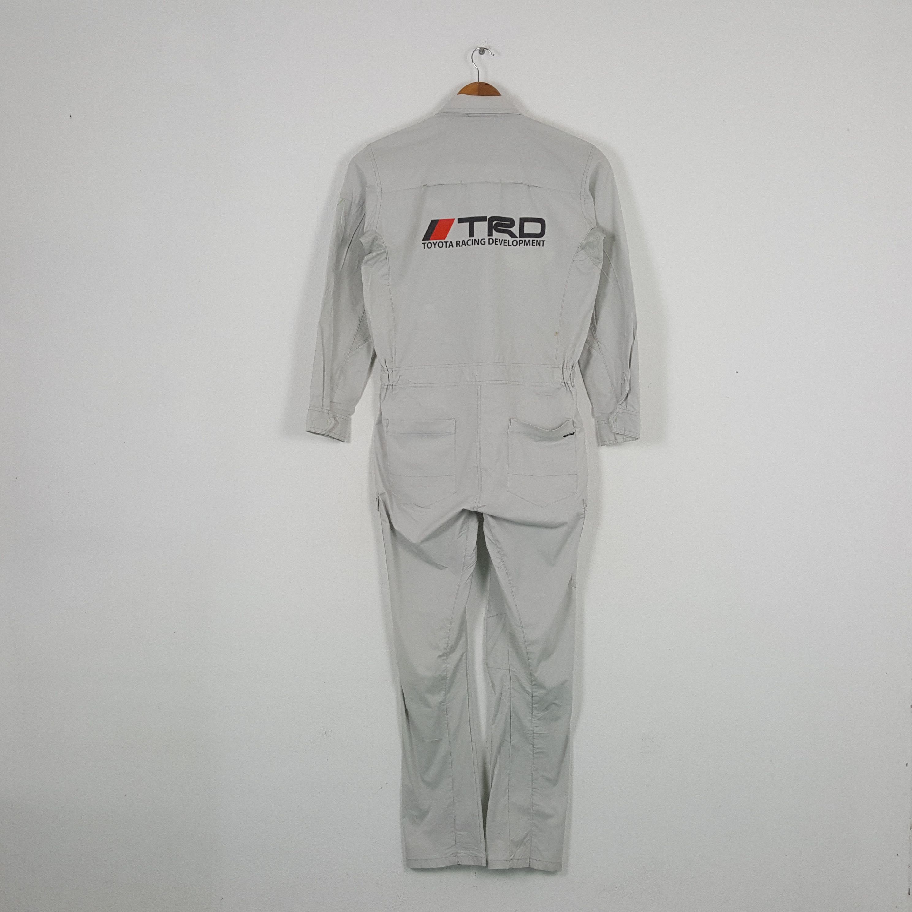 Japanese Brand × Vintage Vintage TRD Toyota Motor Sports Racing Coverall C286N17 Size US M / EU 48-50 / 2 - 1 Thumbnail