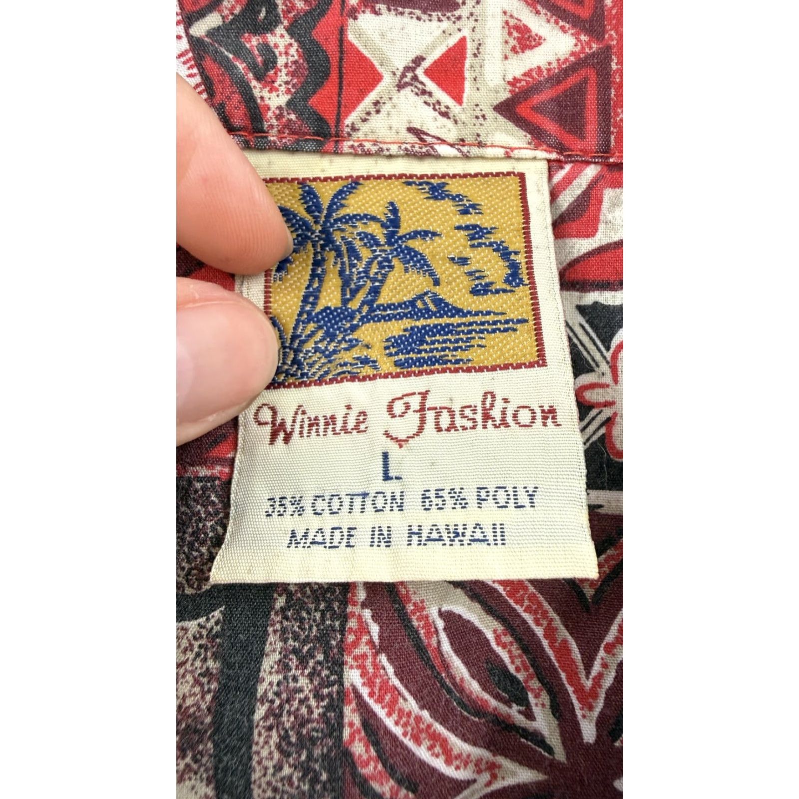 ALOHAS VINTAGE Winnie Fashion Hawaiian Shirt Mens Large Red Black Aloha Tapa Made in Hawaii Size US L / EU 52-54 / 3 - 6 Thumbnail