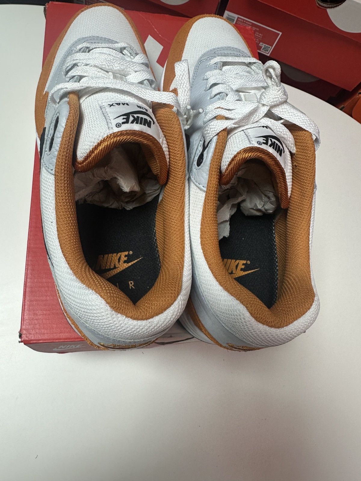 Nike *New* Nike Men's Air Max 1 White Black Monarch Size 10.5 Size US 10.5 / EU 43-44 - 7 Thumbnail