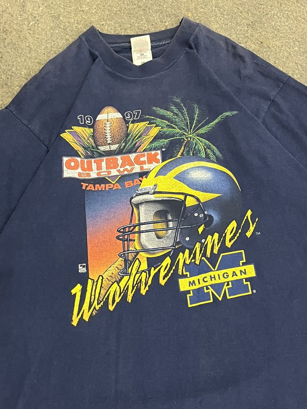Vintage Vintage Michigan university 90s football shirt rare hype Size US XL / EU 56 / 4 - 4 Thumbnail