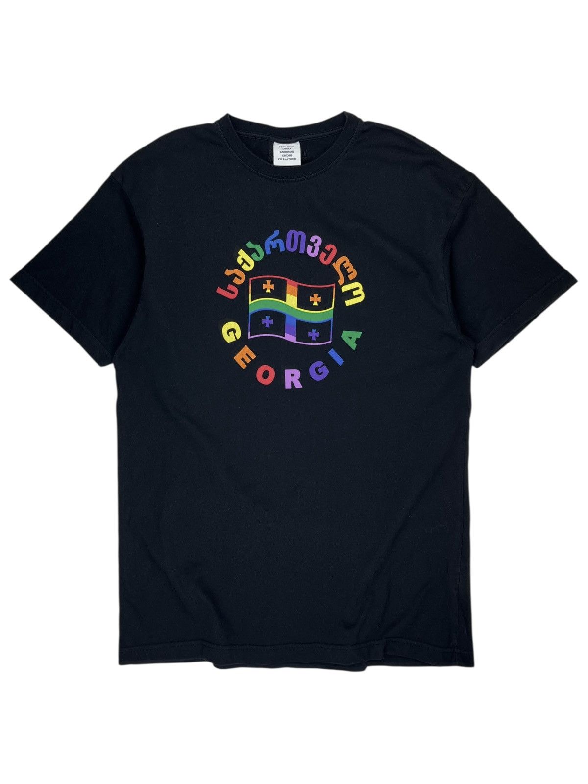 Vetements SS19 Vetements Georgia Flag Rainbow Tshirt Black Size US M / EU 48-50 / 2 - 1 Thumbnail