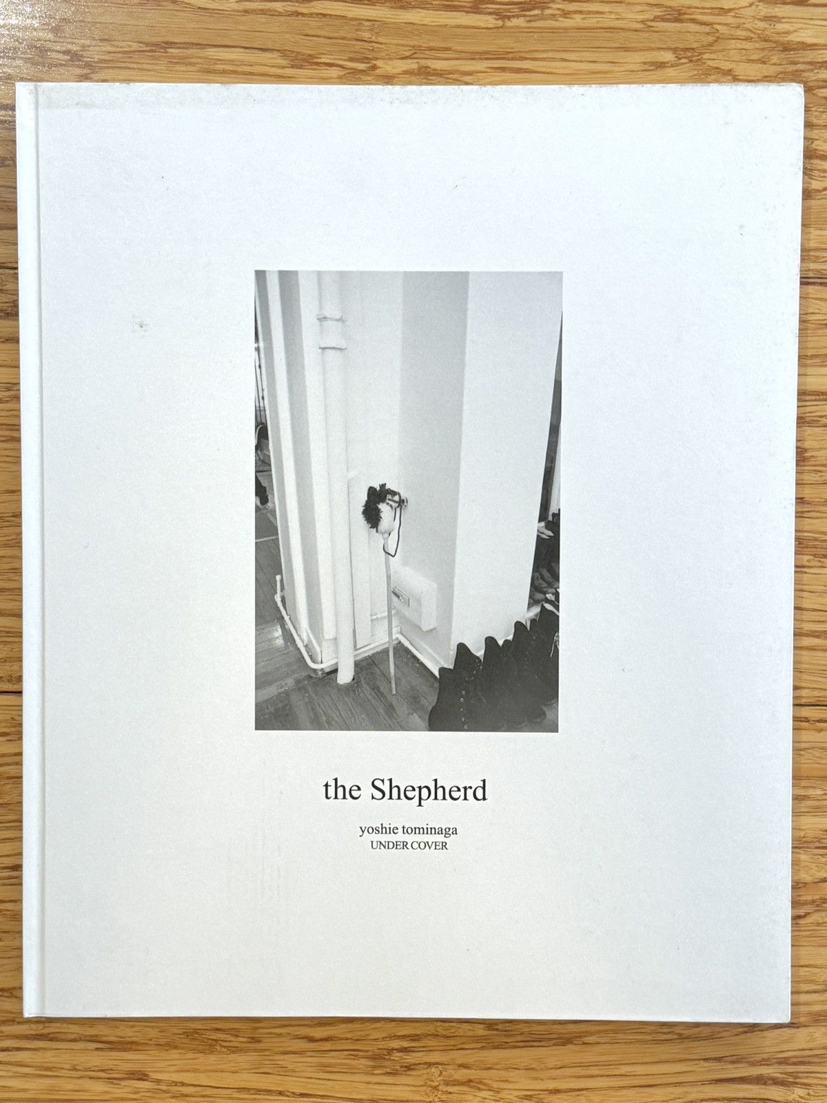 Undercover Undercover “The Shepherd” book Size ONE SIZE - 2 Thumbnail