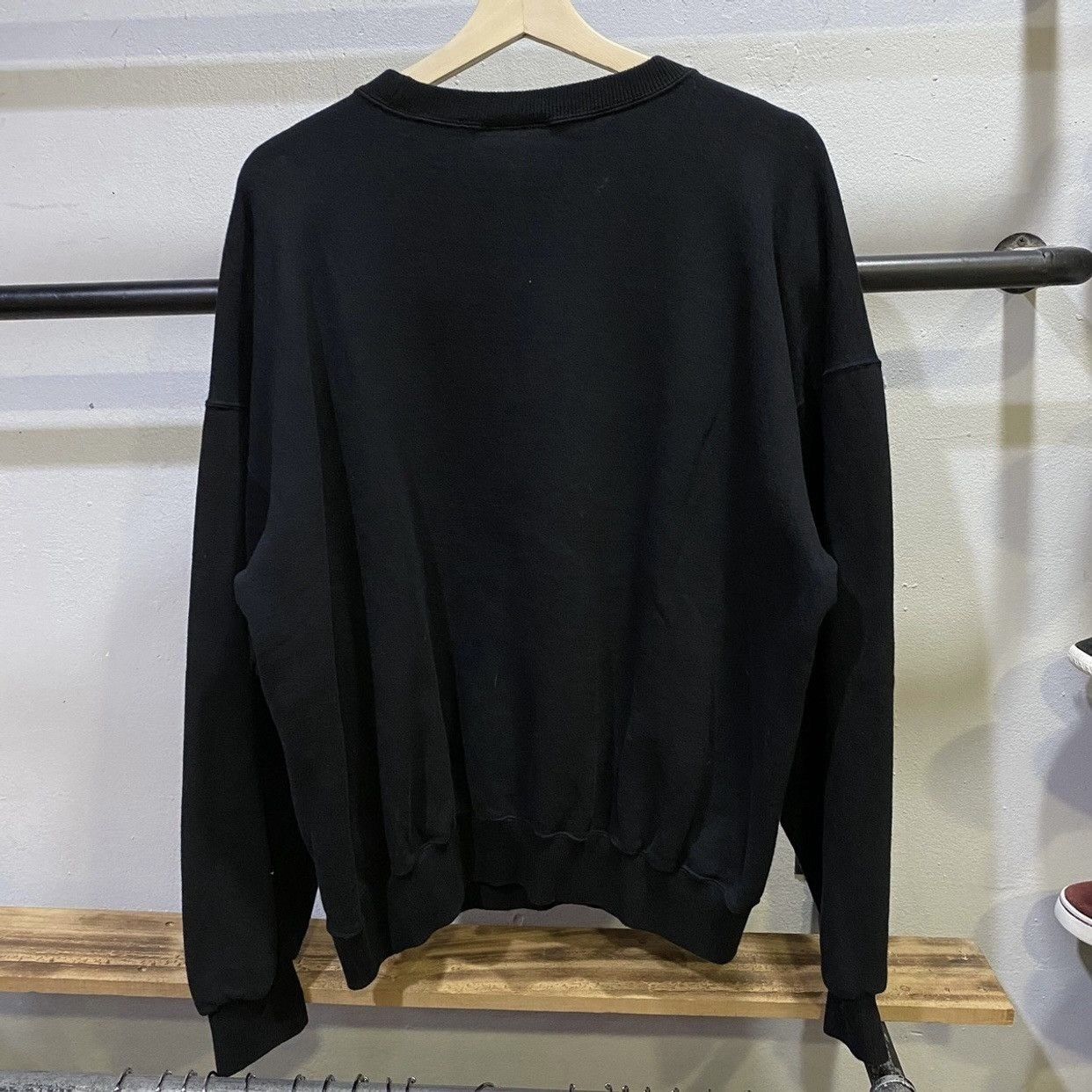 DKNY × Vintage Vintage 90s DKNY Big Logo Spell Out Sweatshirts Size US L / EU 52-54 / 3 - 2 Thumbnail