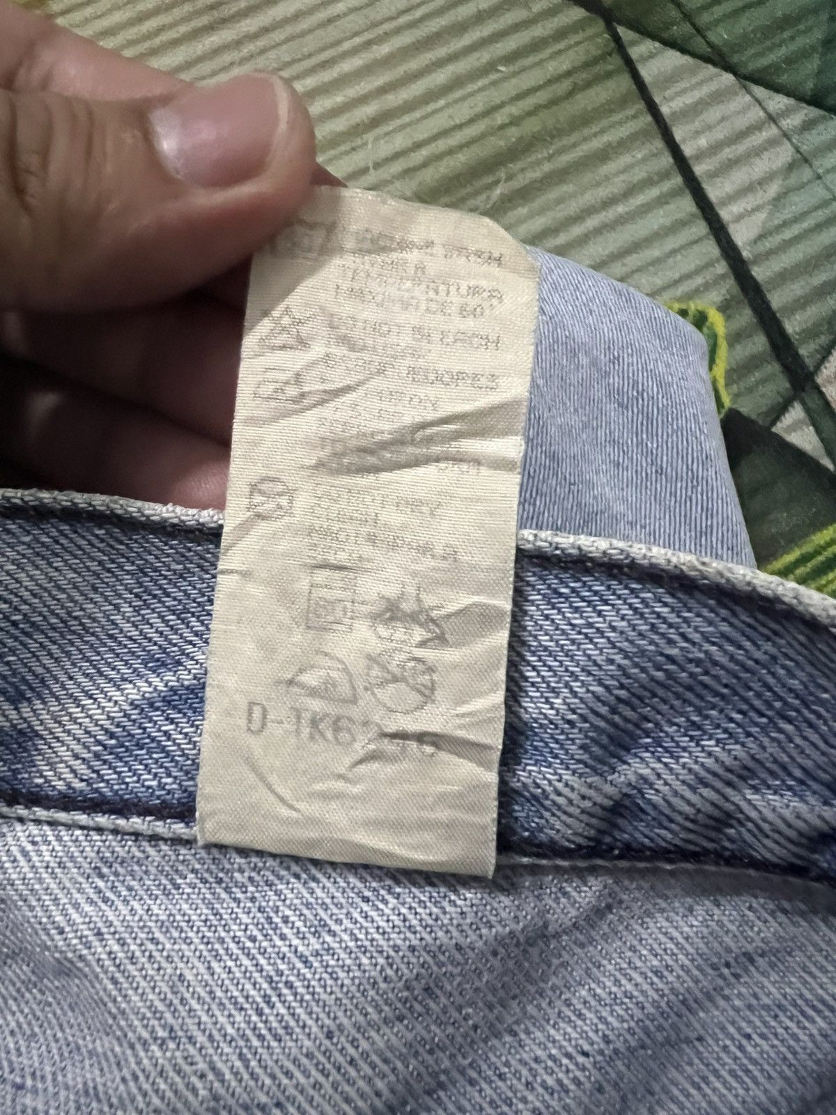 Armani VINTAGE 90’s ARMANI FADED JEAN MADE IN ITALY Size US 28 / EU 44 - 19 Thumbnail