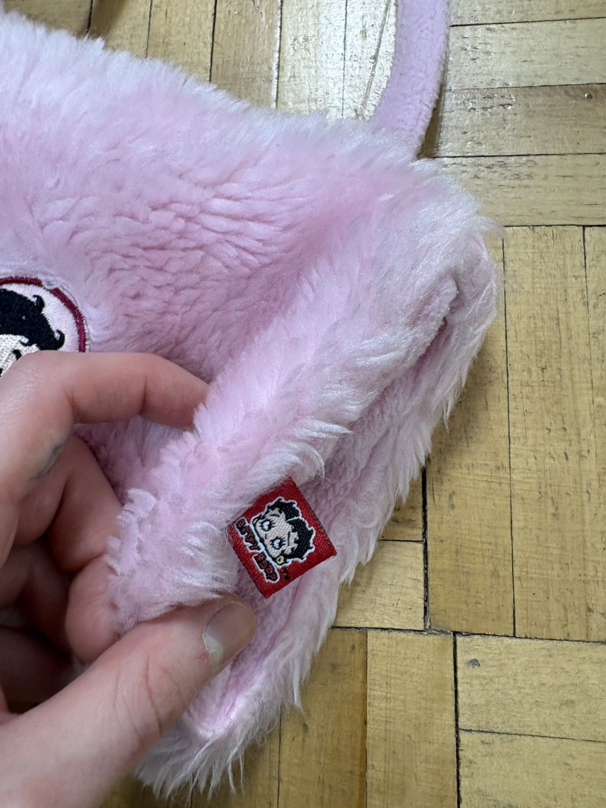 Other 2005 00s Vintage Y2K OG Betty Boop Pink Fuzzy Handwarmer bag Size ONE SIZE - 5 Thumbnail