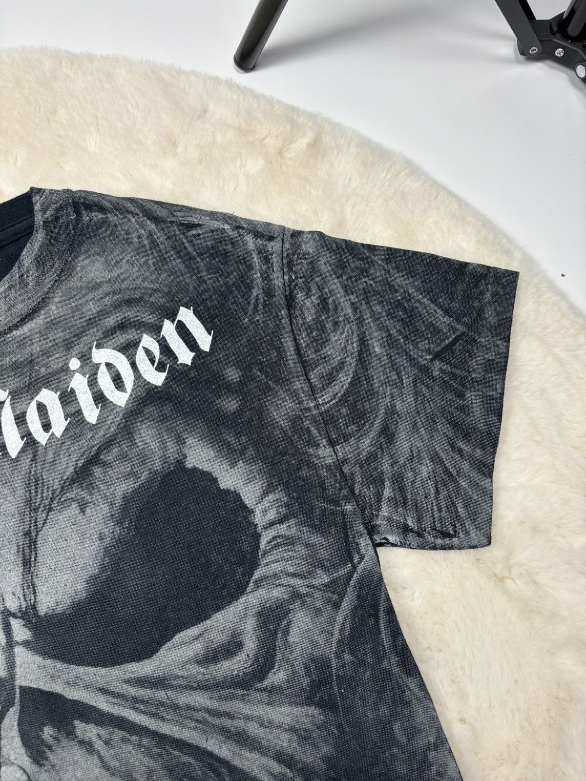 Iron Maiden × Vintage Iron Maiden Vintage 2012 Candle Finger All Over Print Tshirt Size US S / EU 44-46 / 1 - 6 Thumbnail