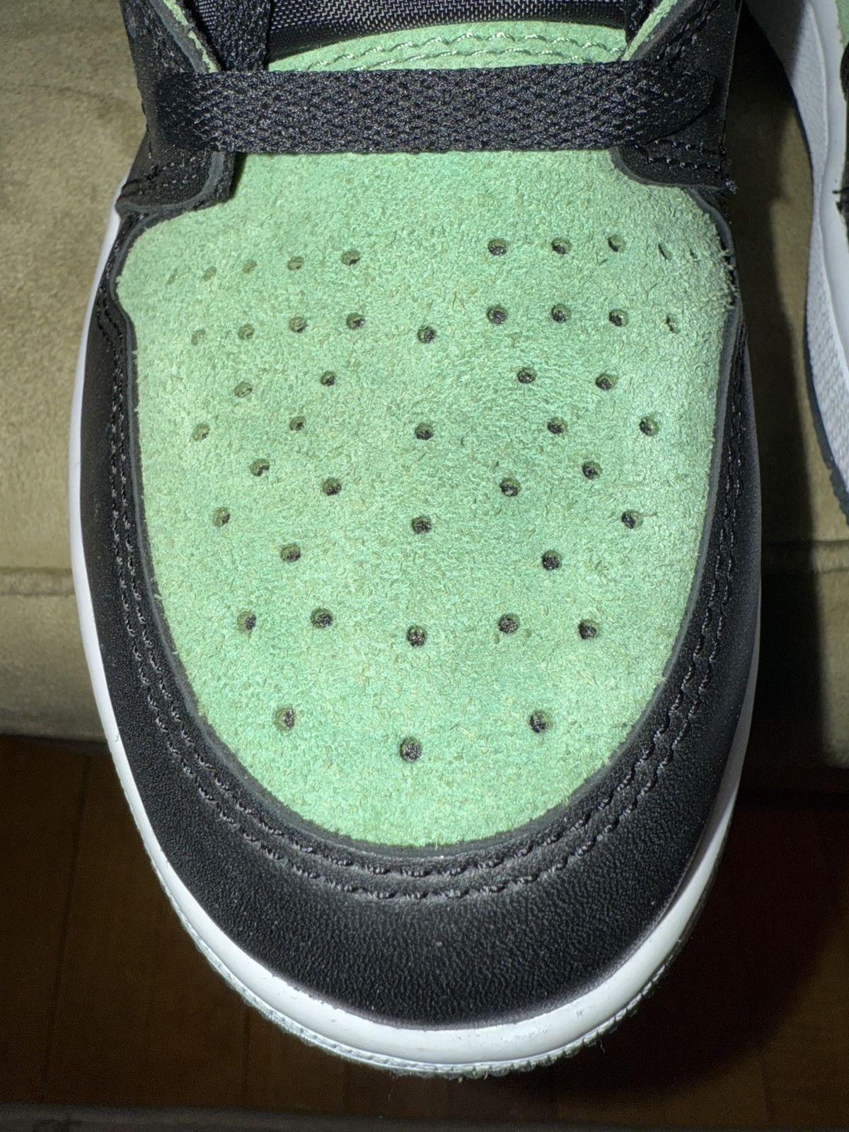 Jordan Brand Nike Air Jordan 1 hi “Zen Green” DS NEW! xtra laces! size 10 Size US 10 / EU 43 - 13 Thumbnail