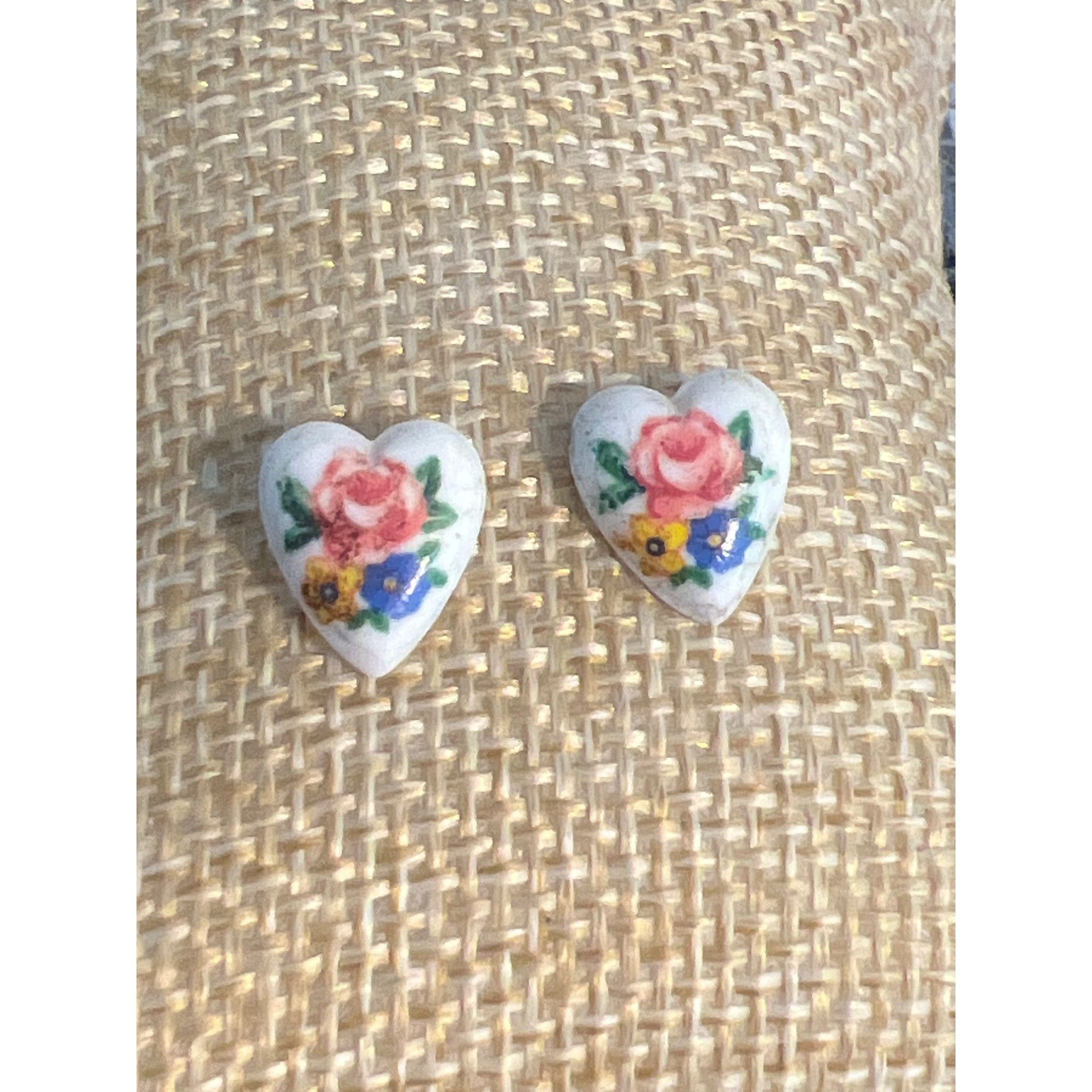 Other Vintage Porcelain Ceramic Heart Stud Earrings Hand Painted P Size ONE SIZE - 1 Thumbnail