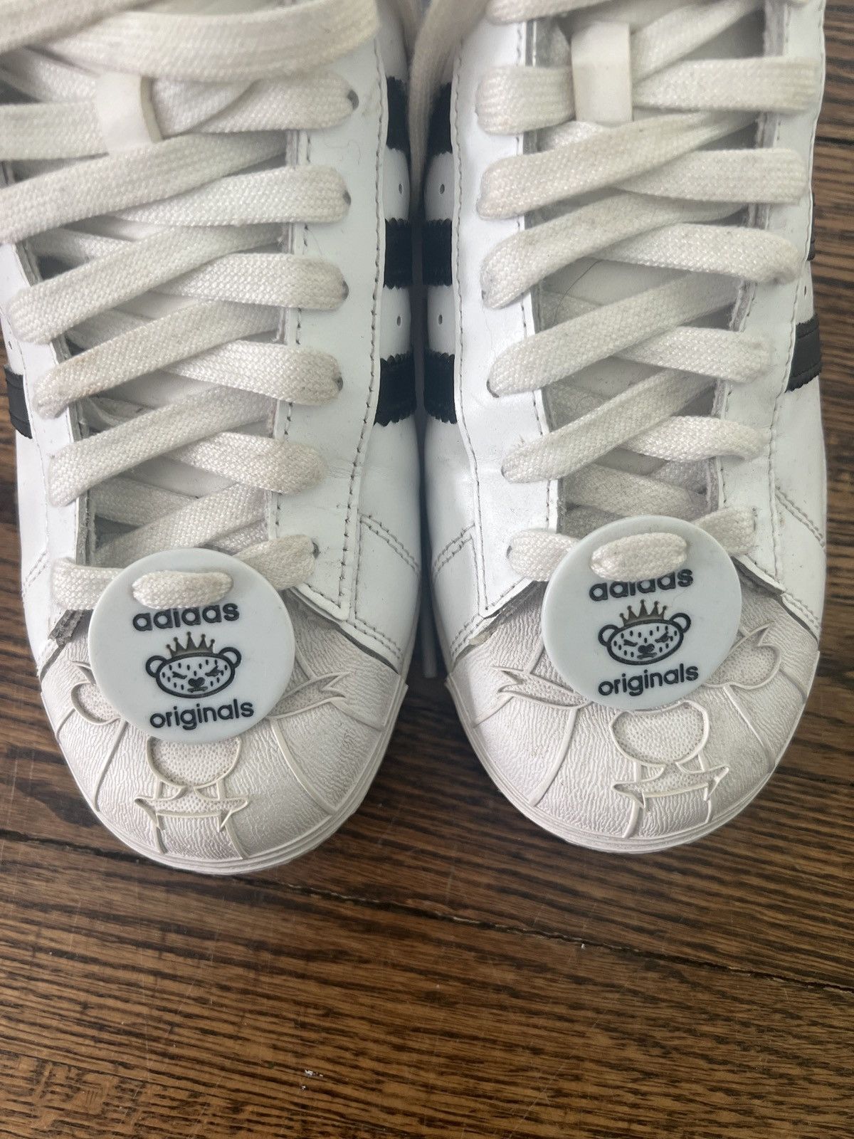Adidas 2015 Adidas Nigo Pro Model Bearfoot White Men US 6/Women 7 Size US 6 / EU 39 - 4 Thumbnail