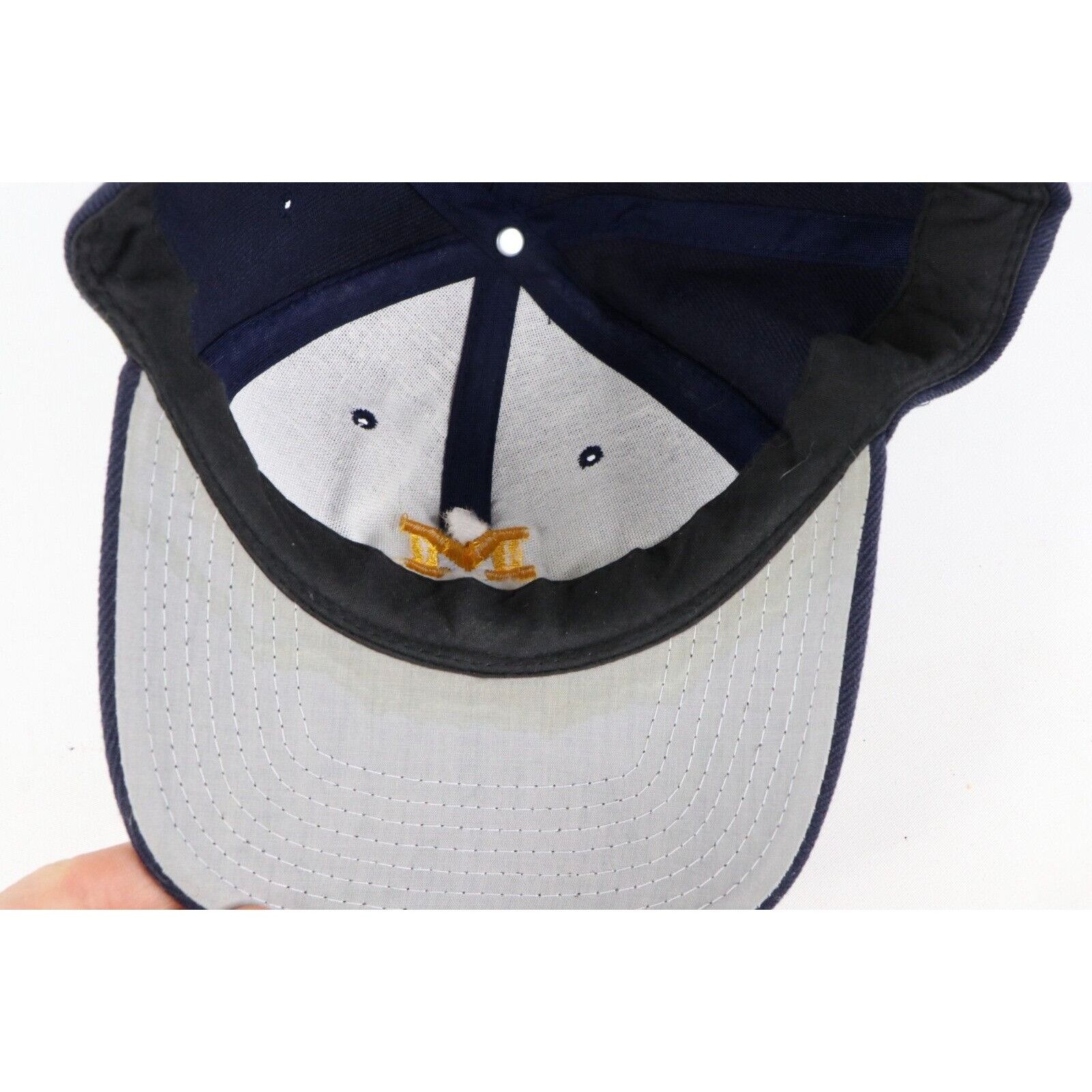 Vintage Vintage 90s University of Michigan Spell Out Snapback Hat Size ONE SIZE - 7 Thumbnail