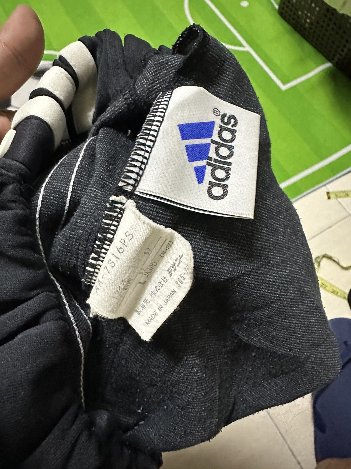 Adidas Vtg Adidas fishnets popper joggers track bottom Size US 30 / EU 46 - 4 Thumbnail