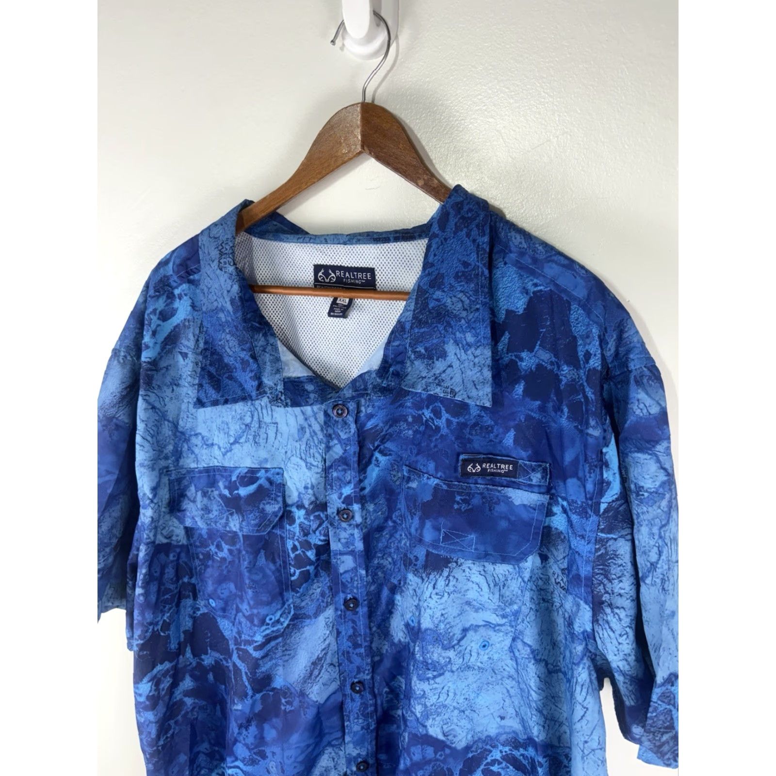 Realtree Realtree Fishing Blue Button Up Men’s Size XXL India Size US XXL / EU 58 / 5 - 2 Thumbnail