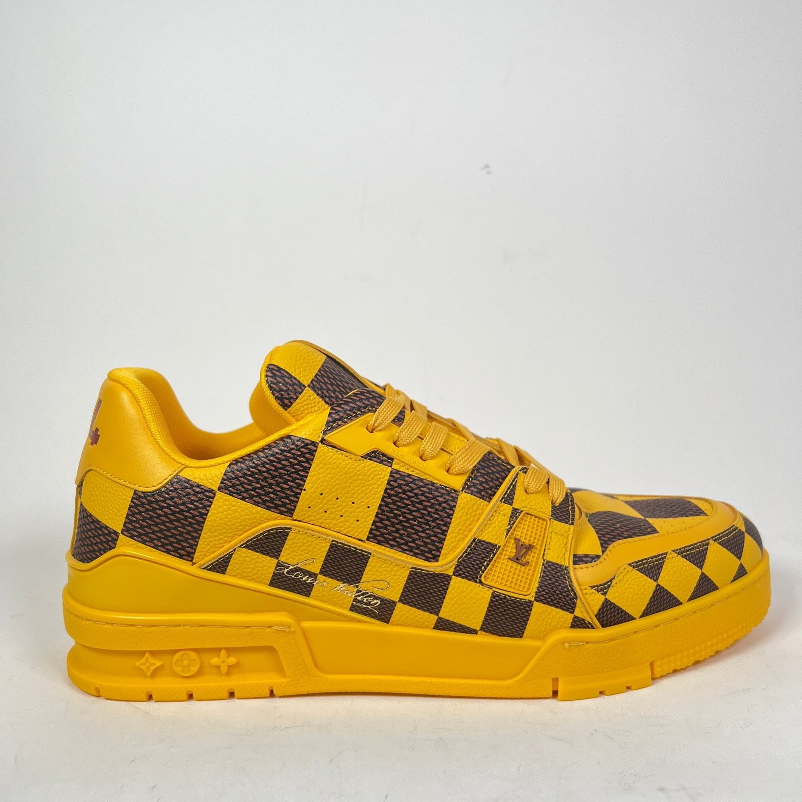 Louis Vuitton Louis Vuitton Damier Pop LV Trainer Size US 10 / EU 43 - 1 Thumbnail