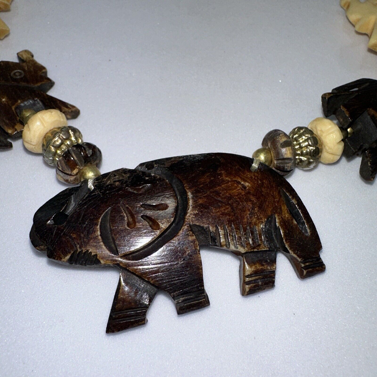 Other African Safari Wood Necklace Carved Animals Chunky Elephant Size ONE SIZE - 3 Thumbnail