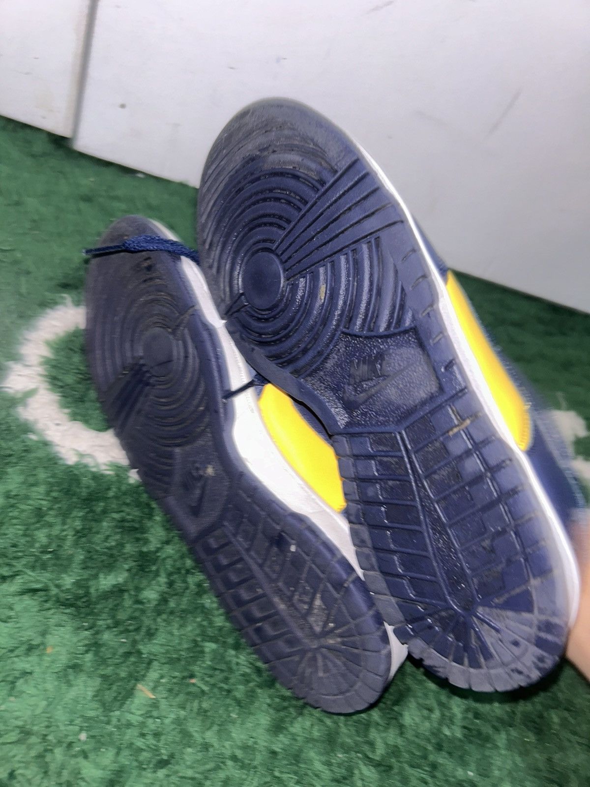 Nike Size 6 - Nike Dunk Low Michigan 2021 Preowned No Box Size US 6 / EU 39 - 7 Thumbnail