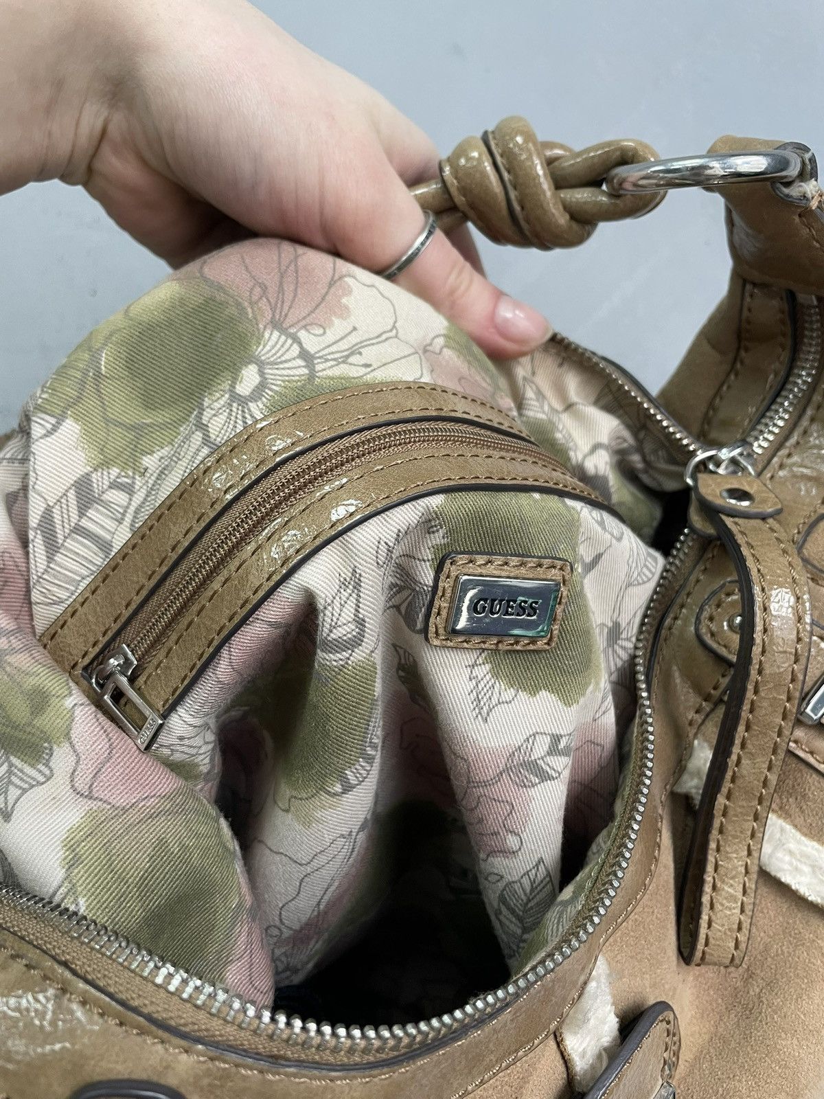 Guess Vintage Guess fashion hand bag fashion hype y2k Size ONE SIZE - 12 Thumbnail