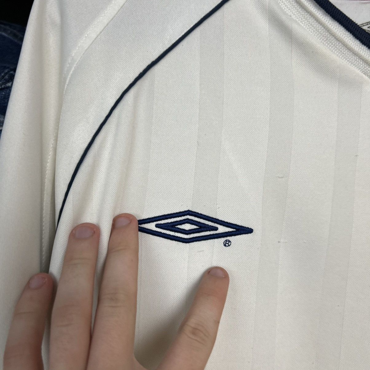 Umbro Vintage Umbro England 2001 Home Soccer jersey size XL Size US XL / EU 56 / 4 - 3 Thumbnail