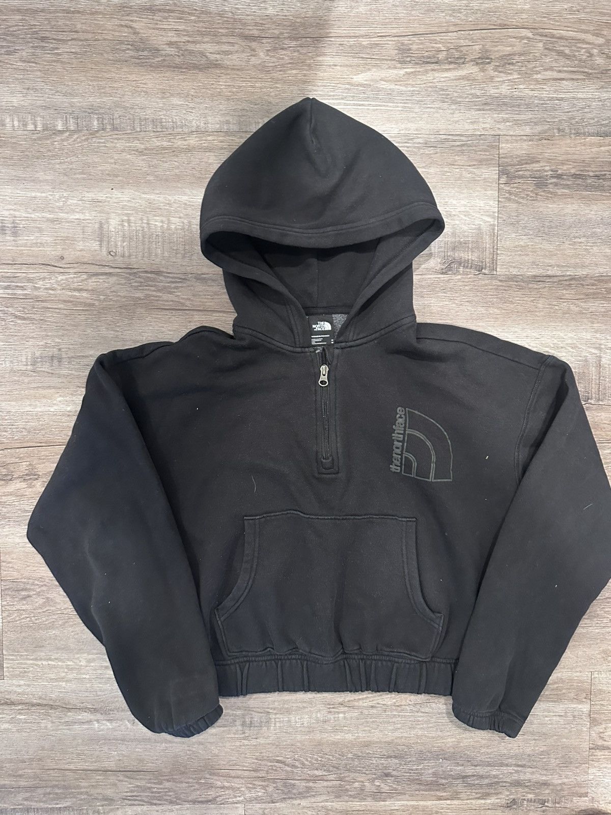 The North Face NORTH FACE Women’s Cropped Pullover. Size Medium. Size M / US 6-8 / IT 42-44 - 1 Thumbnail